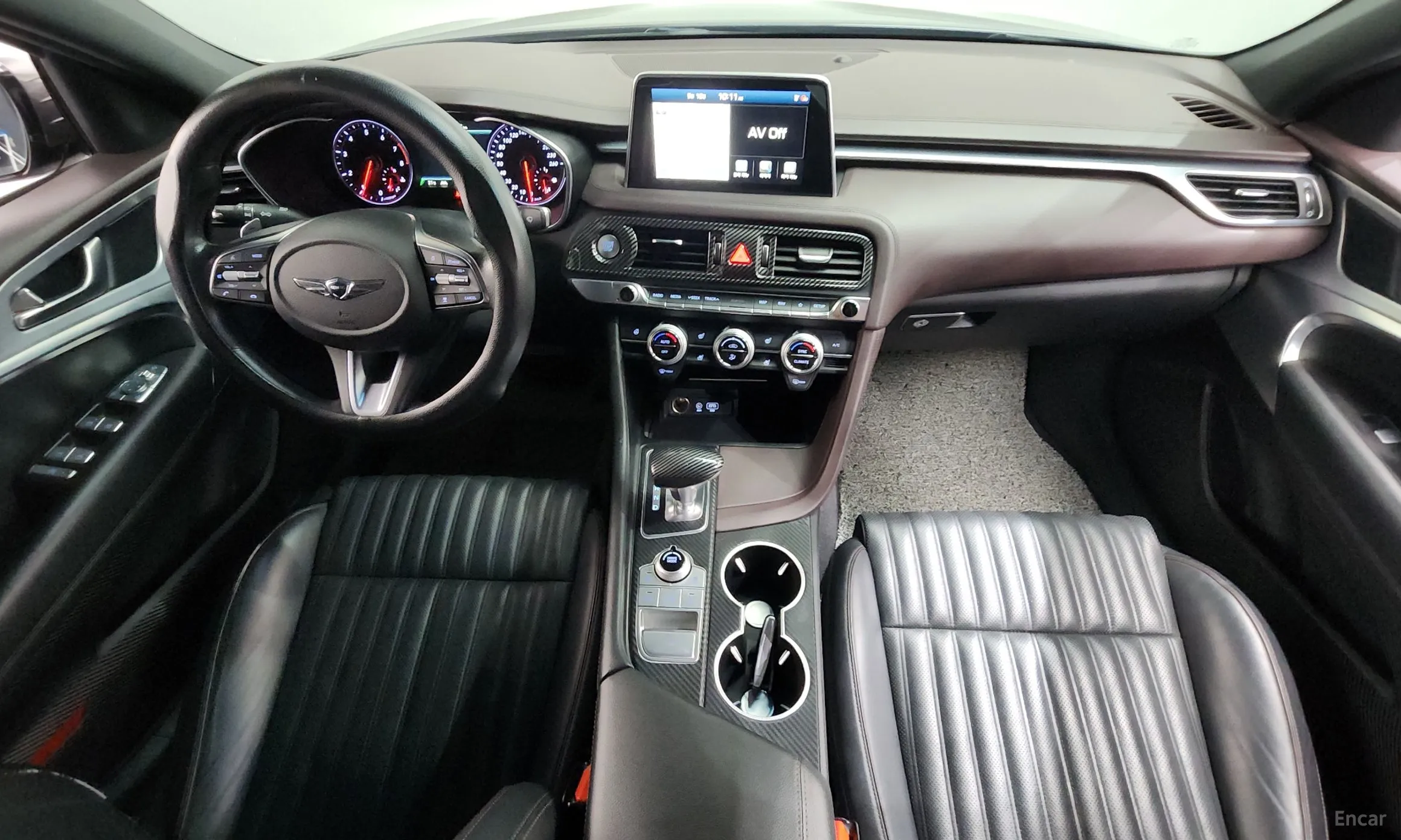 Genesis G70 превью 7