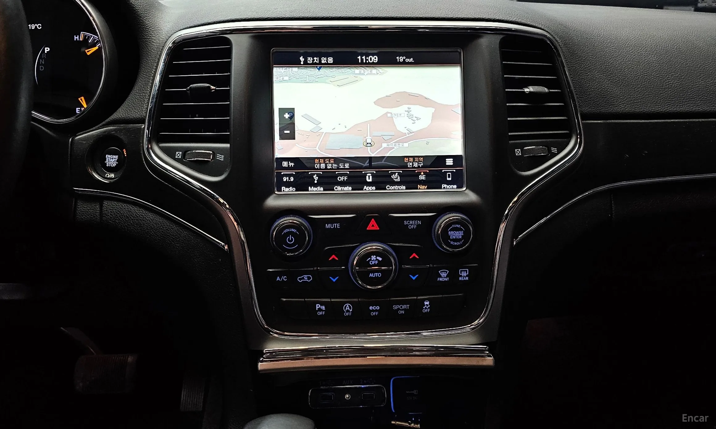 Jeep Grand Cherokee превью 14