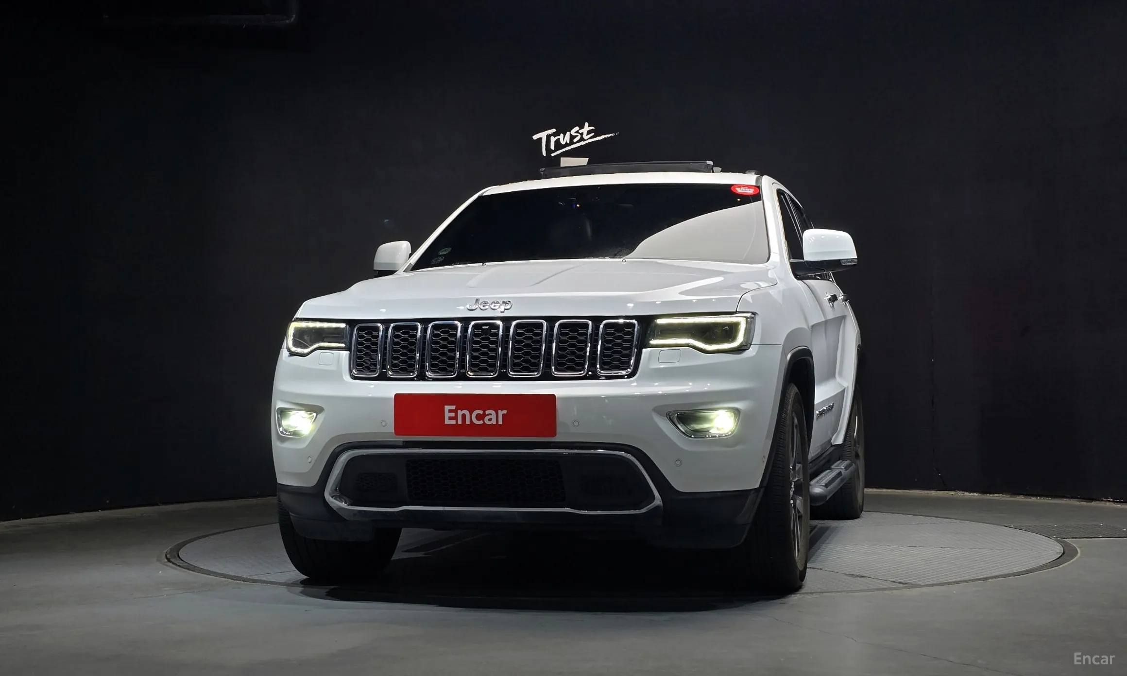 Jeep Grand Cherokee превью 3