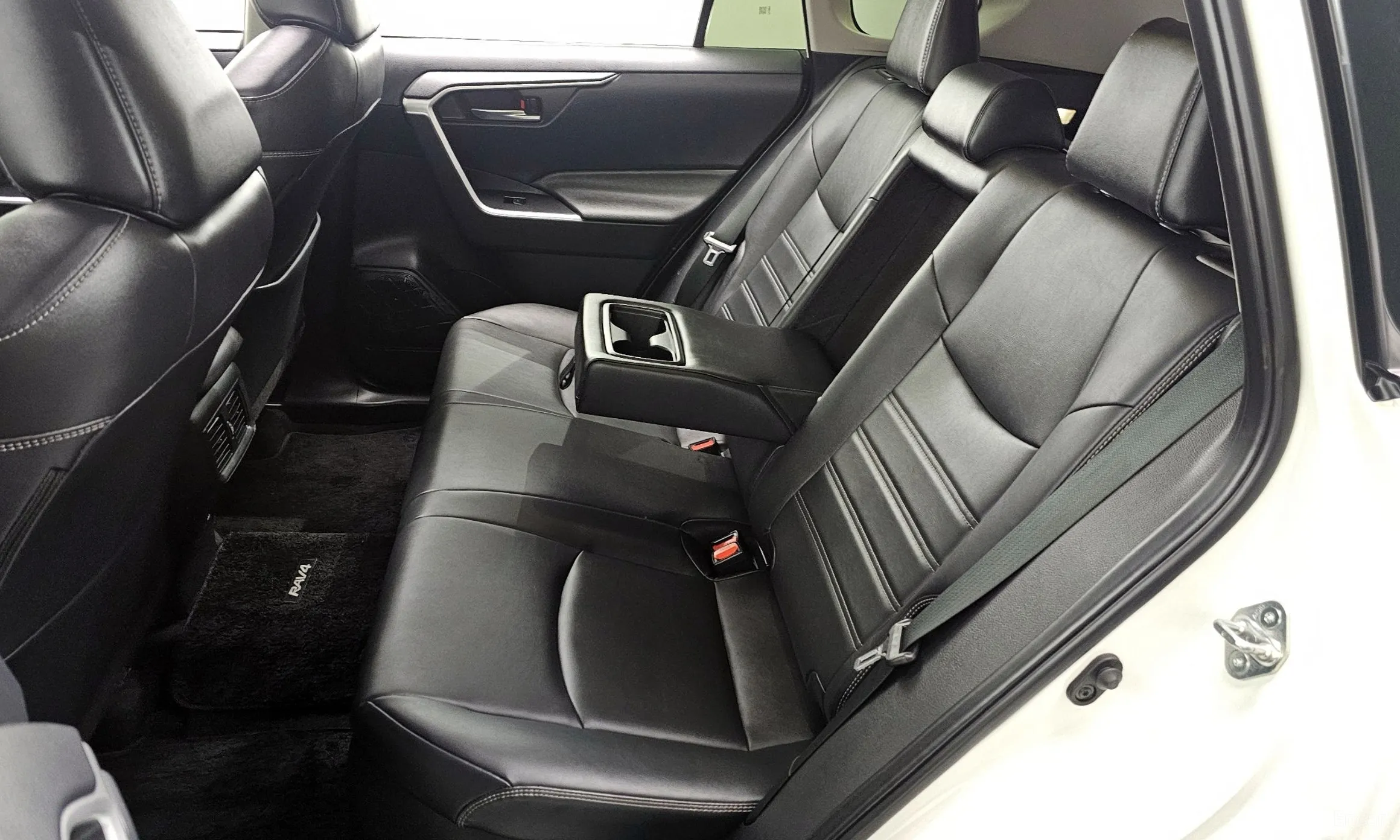 Toyota RAV4 5th Generation превью 12