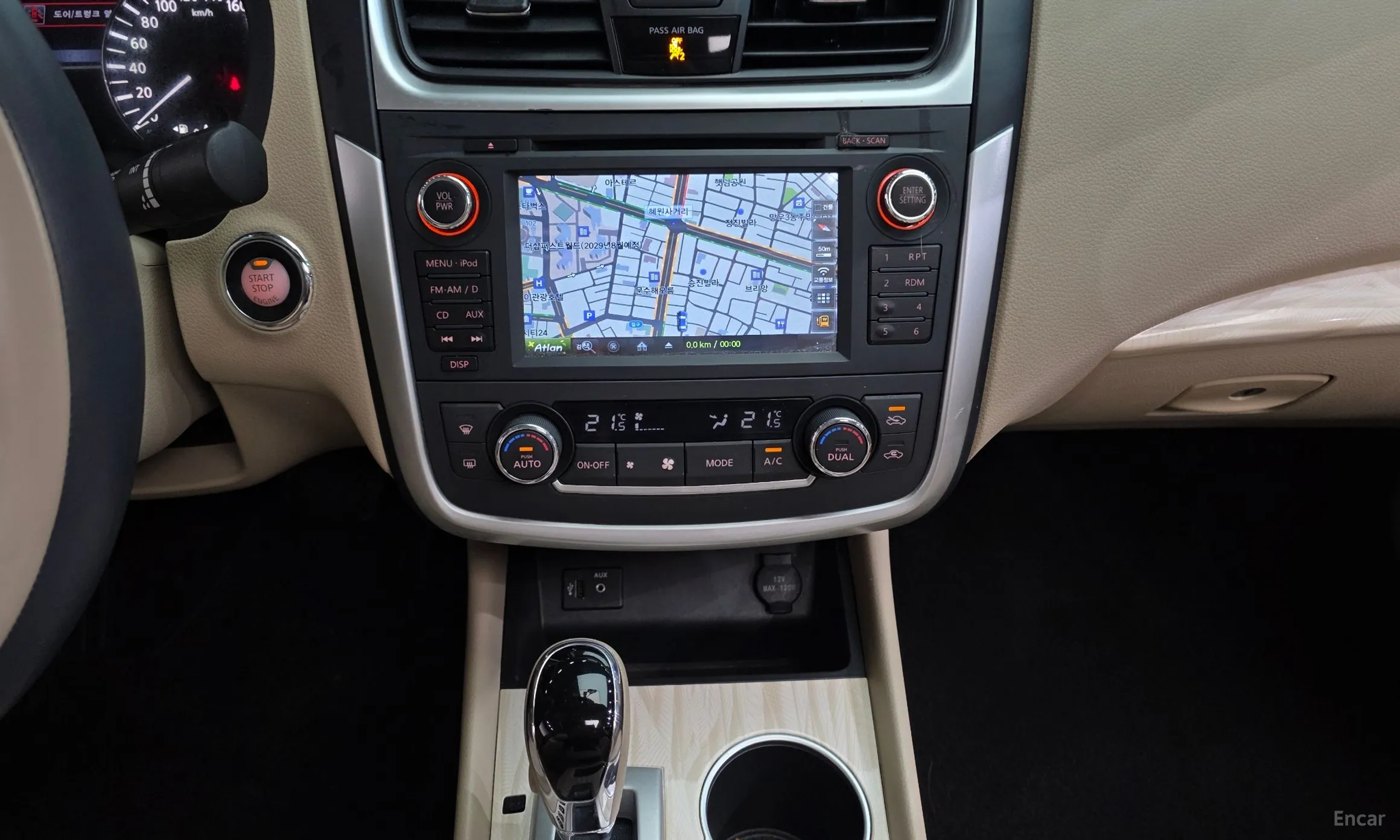 Nissan Altima превью 15
