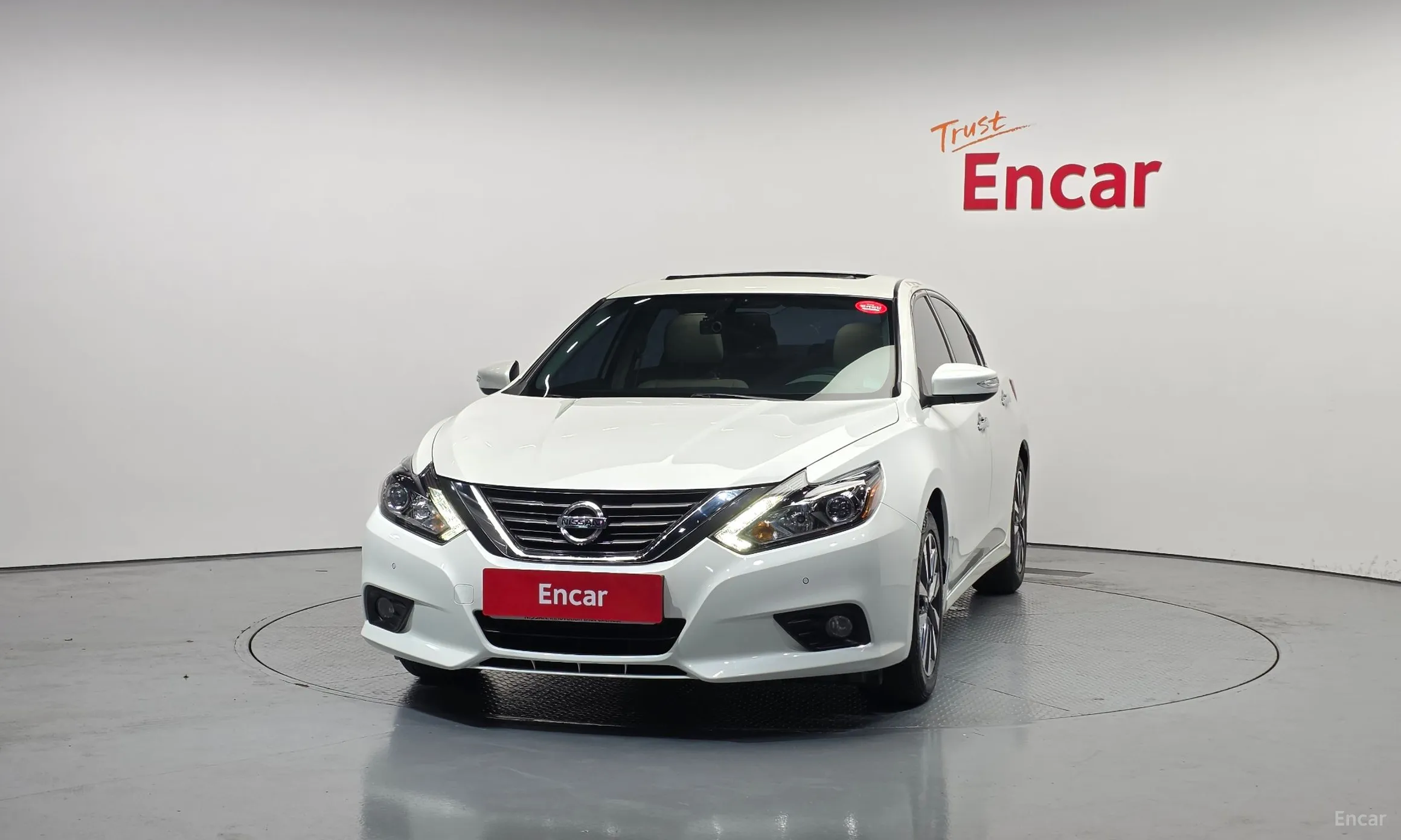 Nissan Altima превью 3