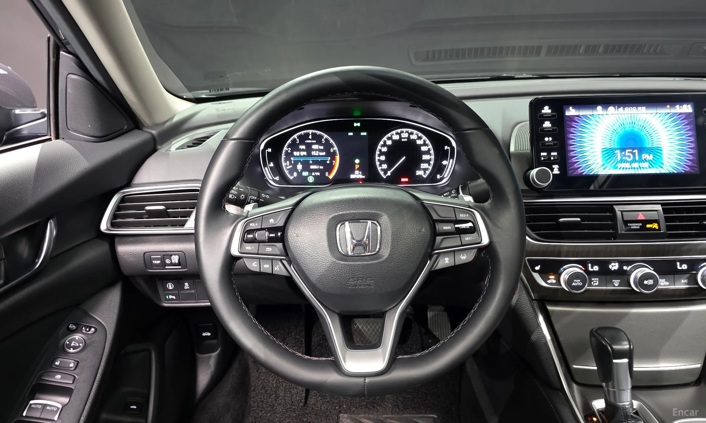 Honda Accord 10th Generation превью 13
