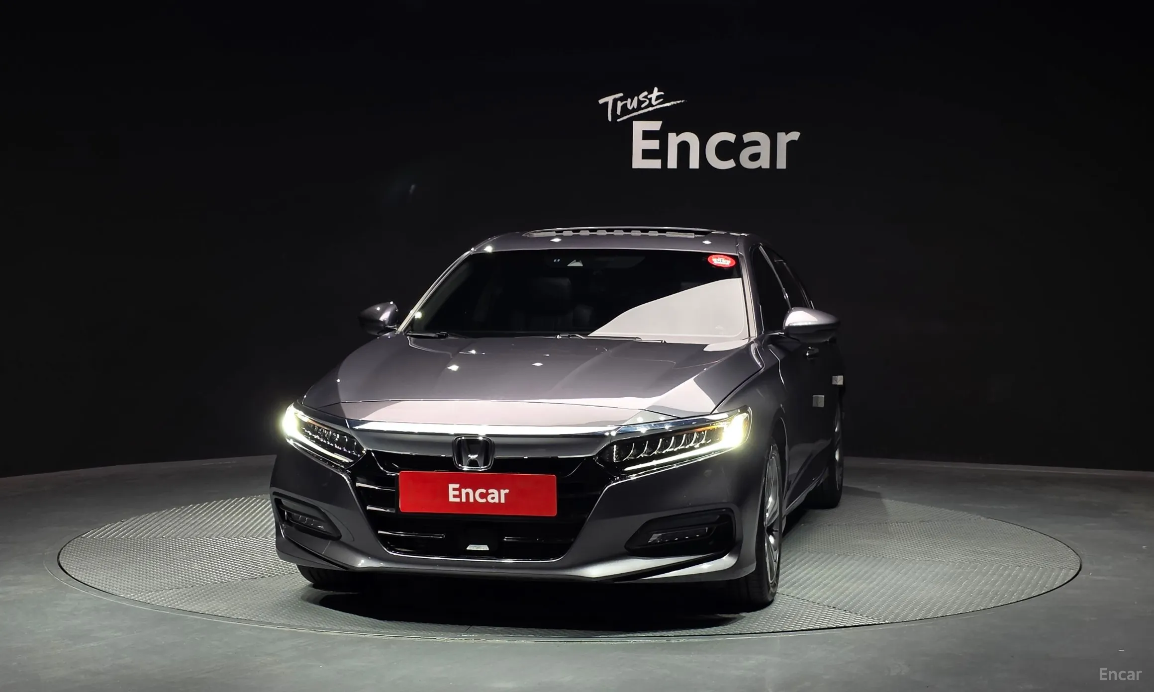Honda Accord 10th Generation превью 3