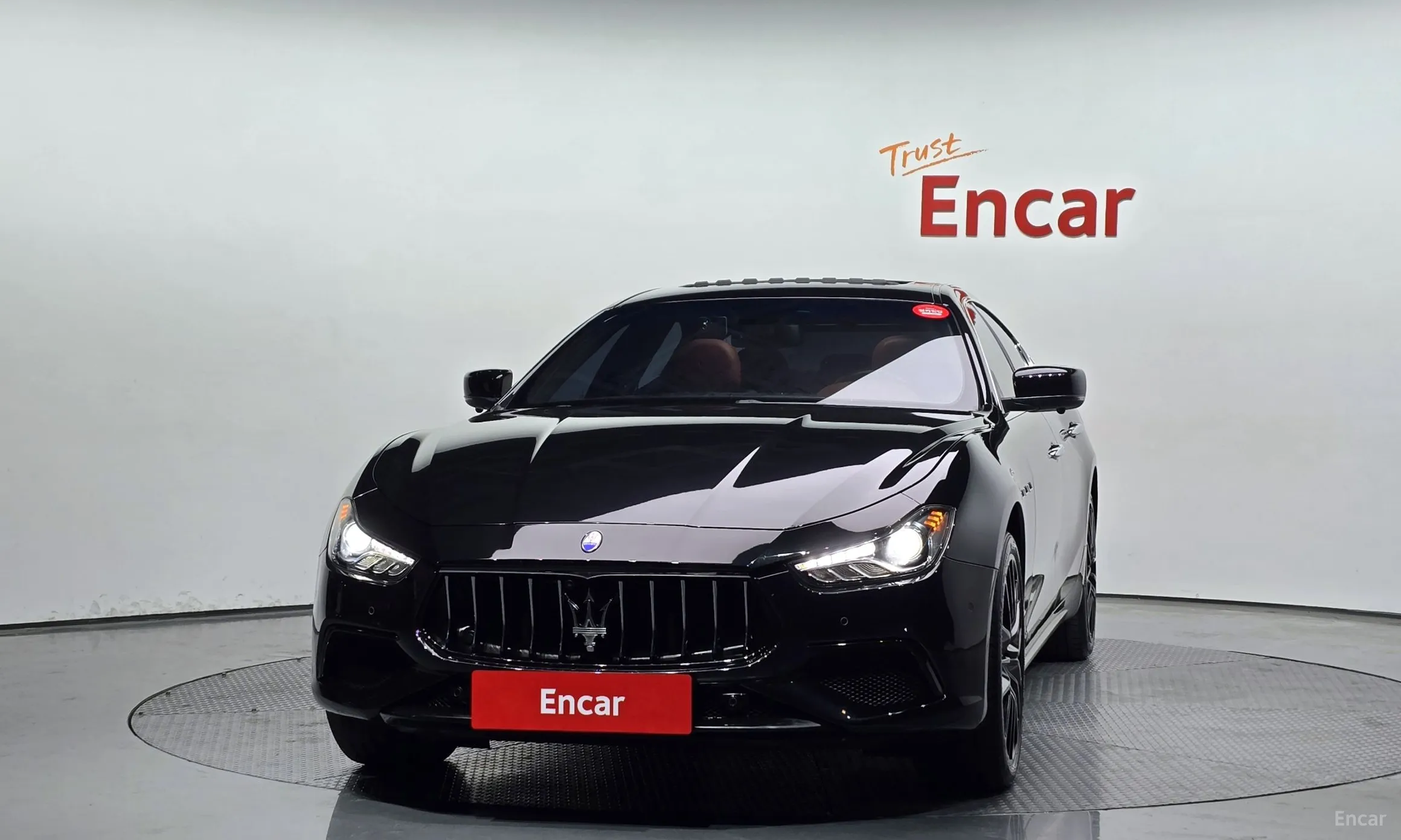 Maserati Ghibli превью 3