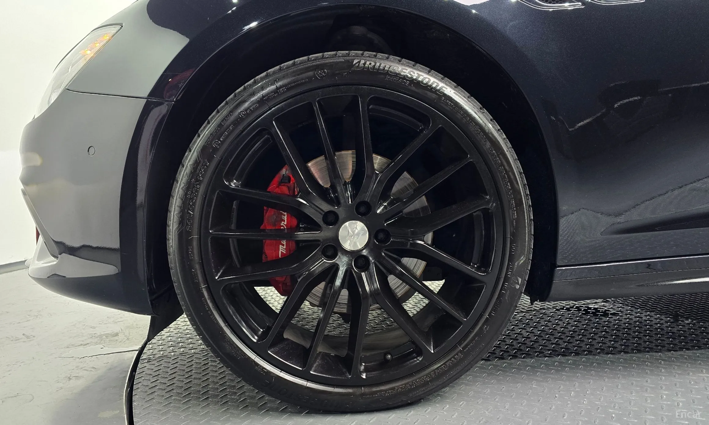 Maserati Ghibli превью 5