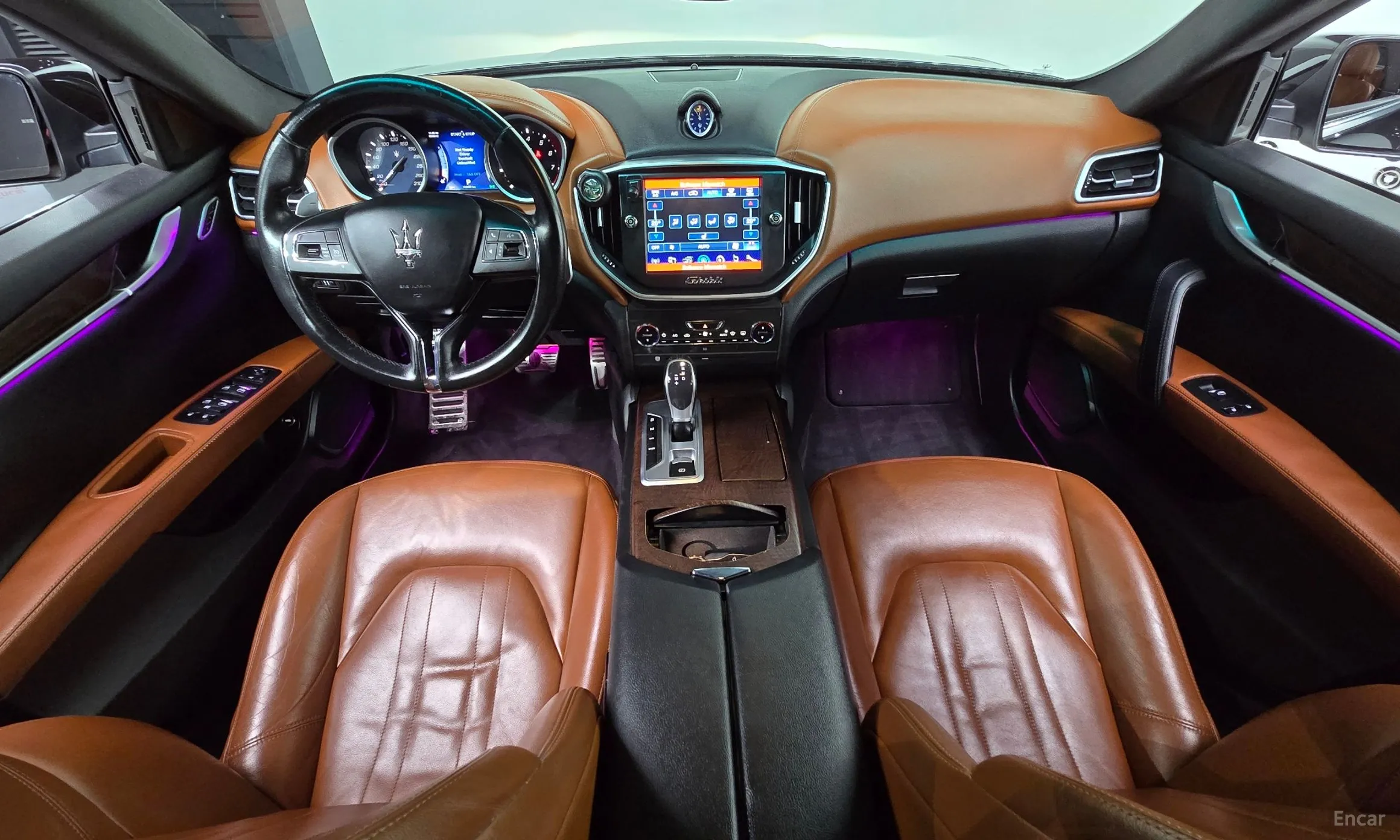 Maserati Ghibli превью 7
