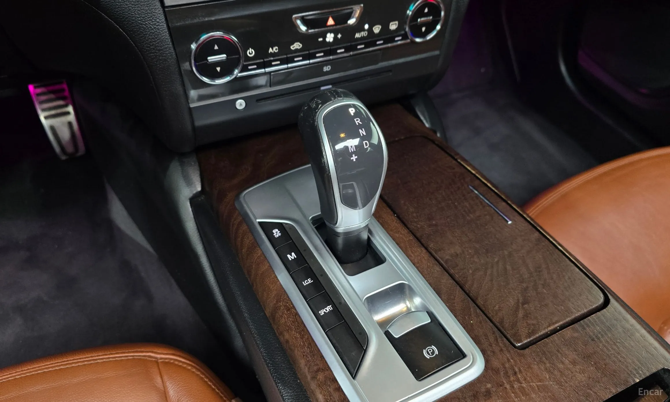 Maserati Ghibli превью 9
