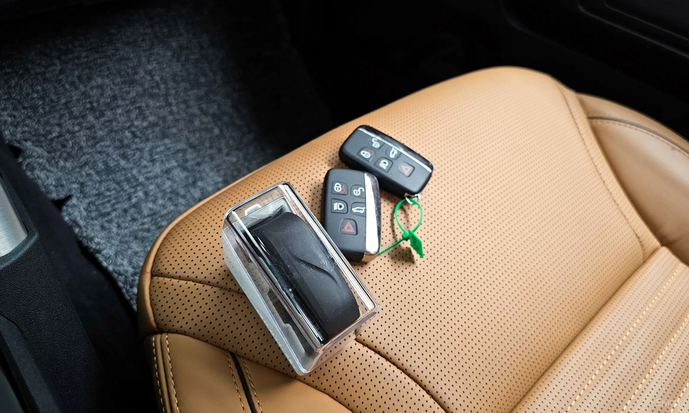 Land Rover Discovery 5 превью 17