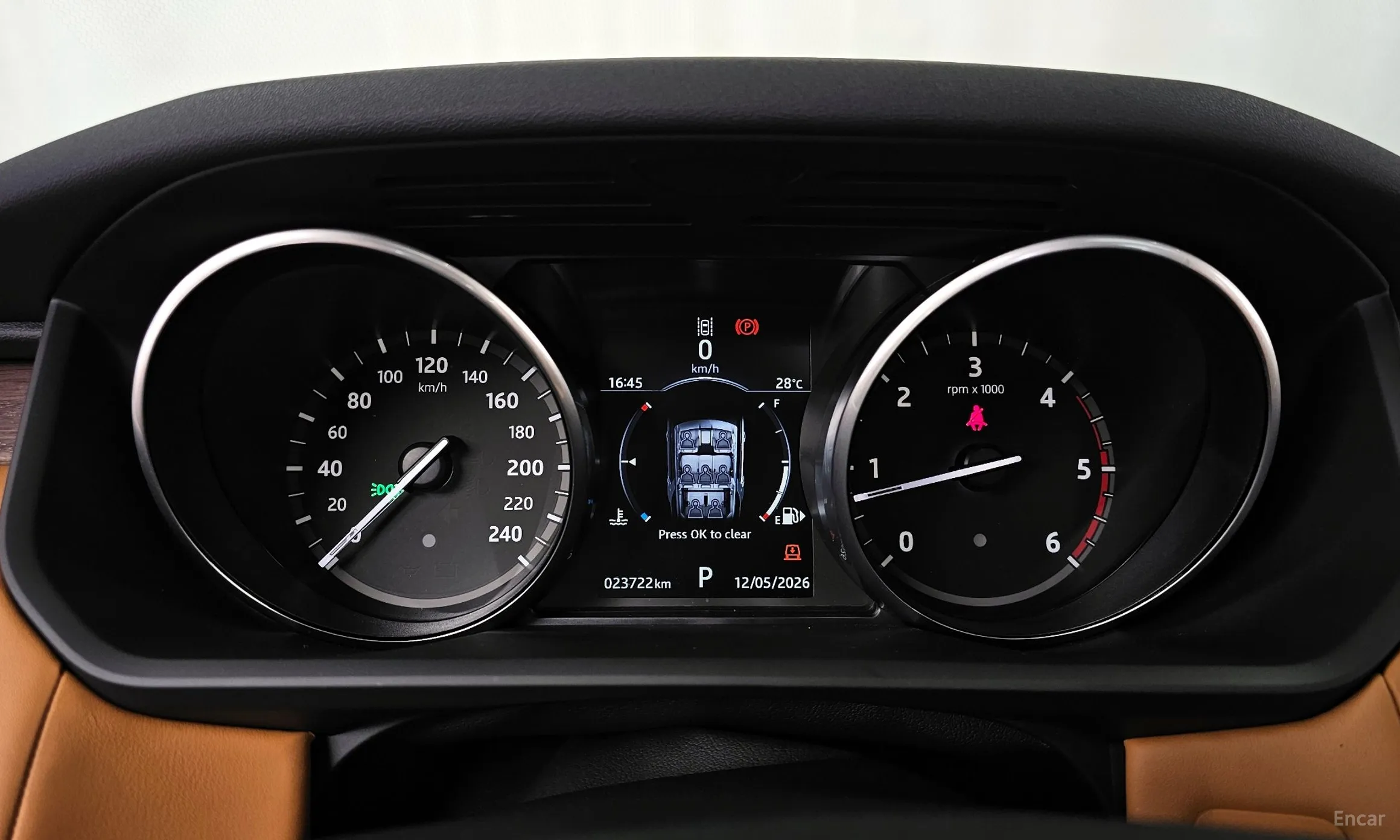 Land Rover Discovery 5 превью 8