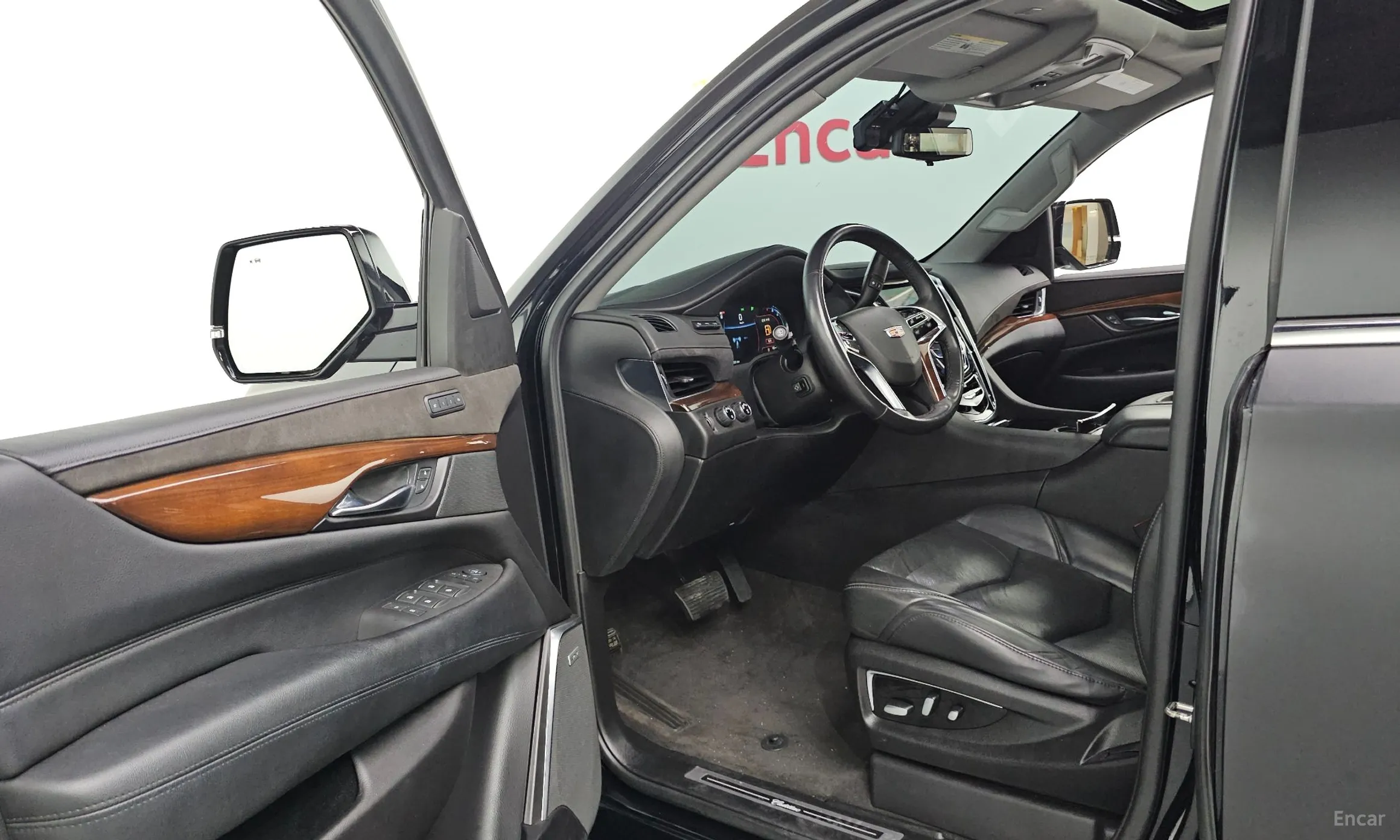 Cadillac Escalade превью 10