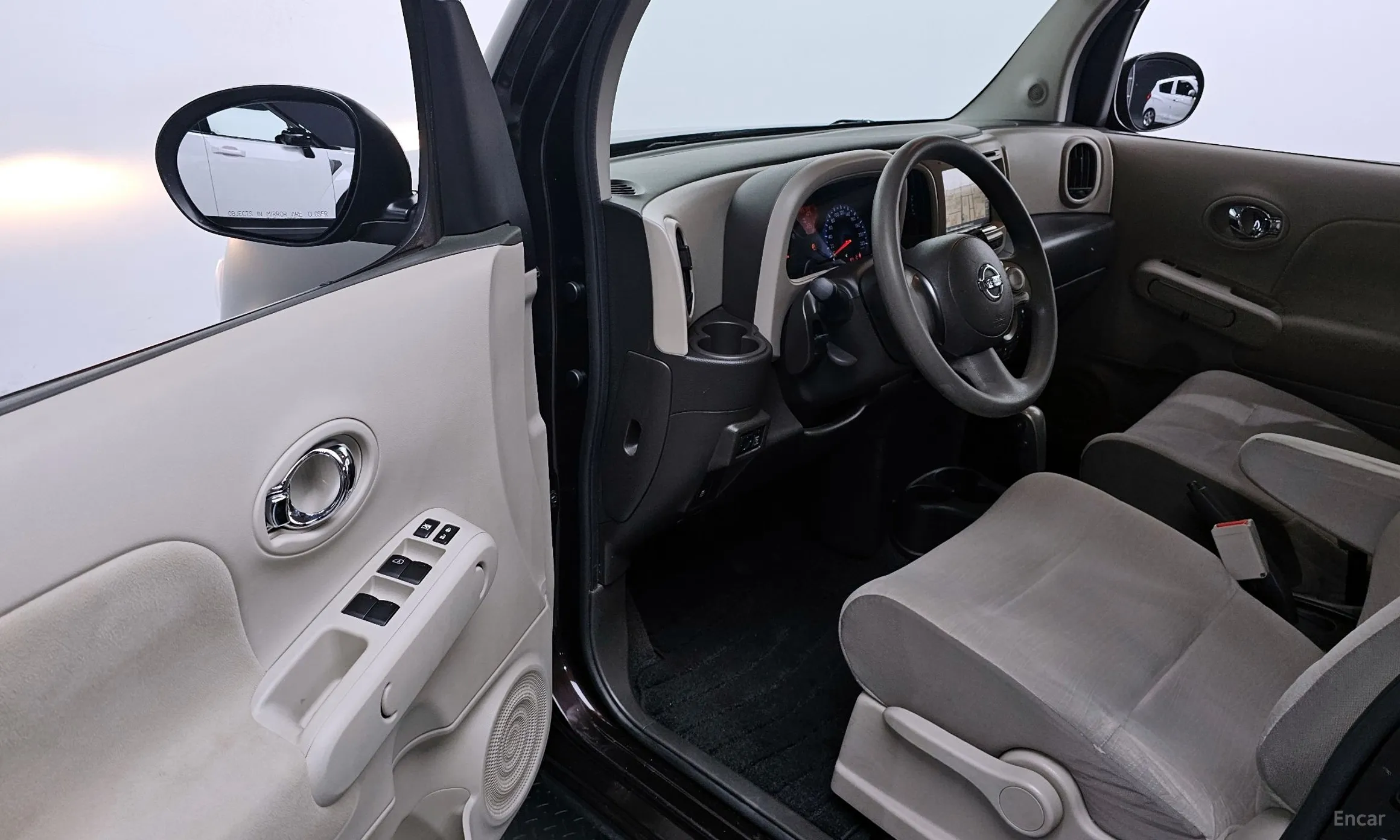 Nissan Cube превью 10