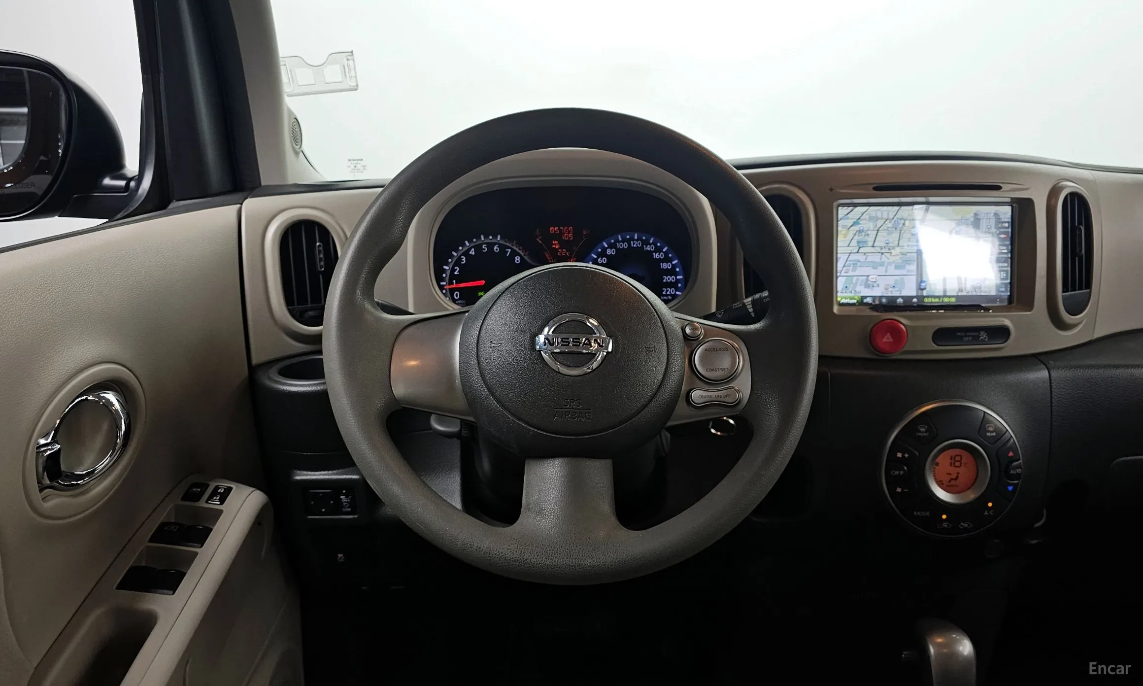 Nissan Cube превью 13