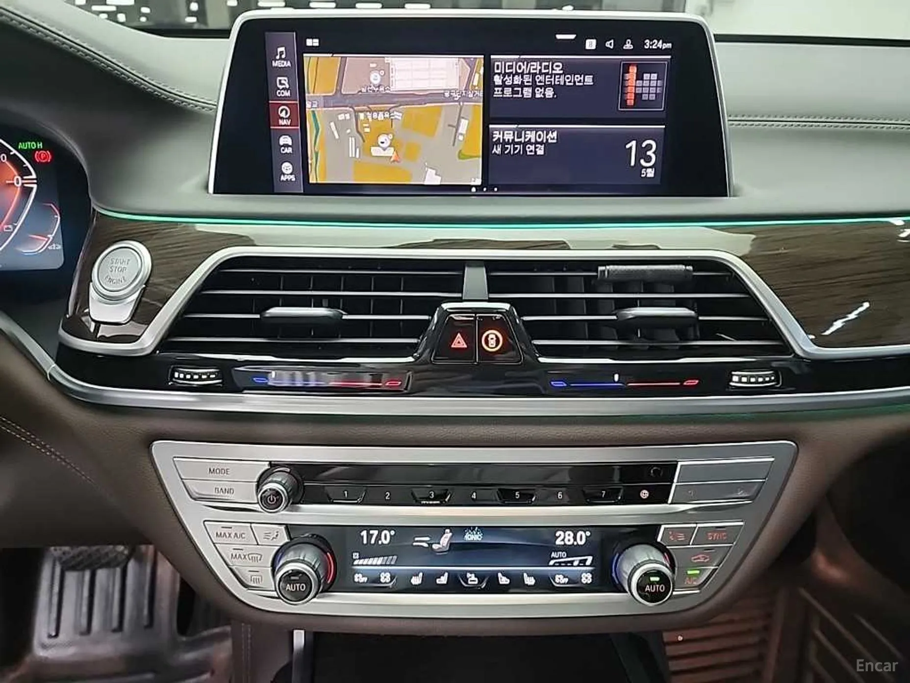 BMW 7 Series (G11) превью 10