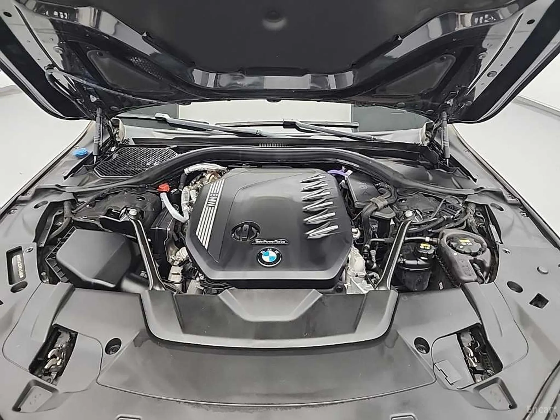 BMW 7 Series (G11) превью 5