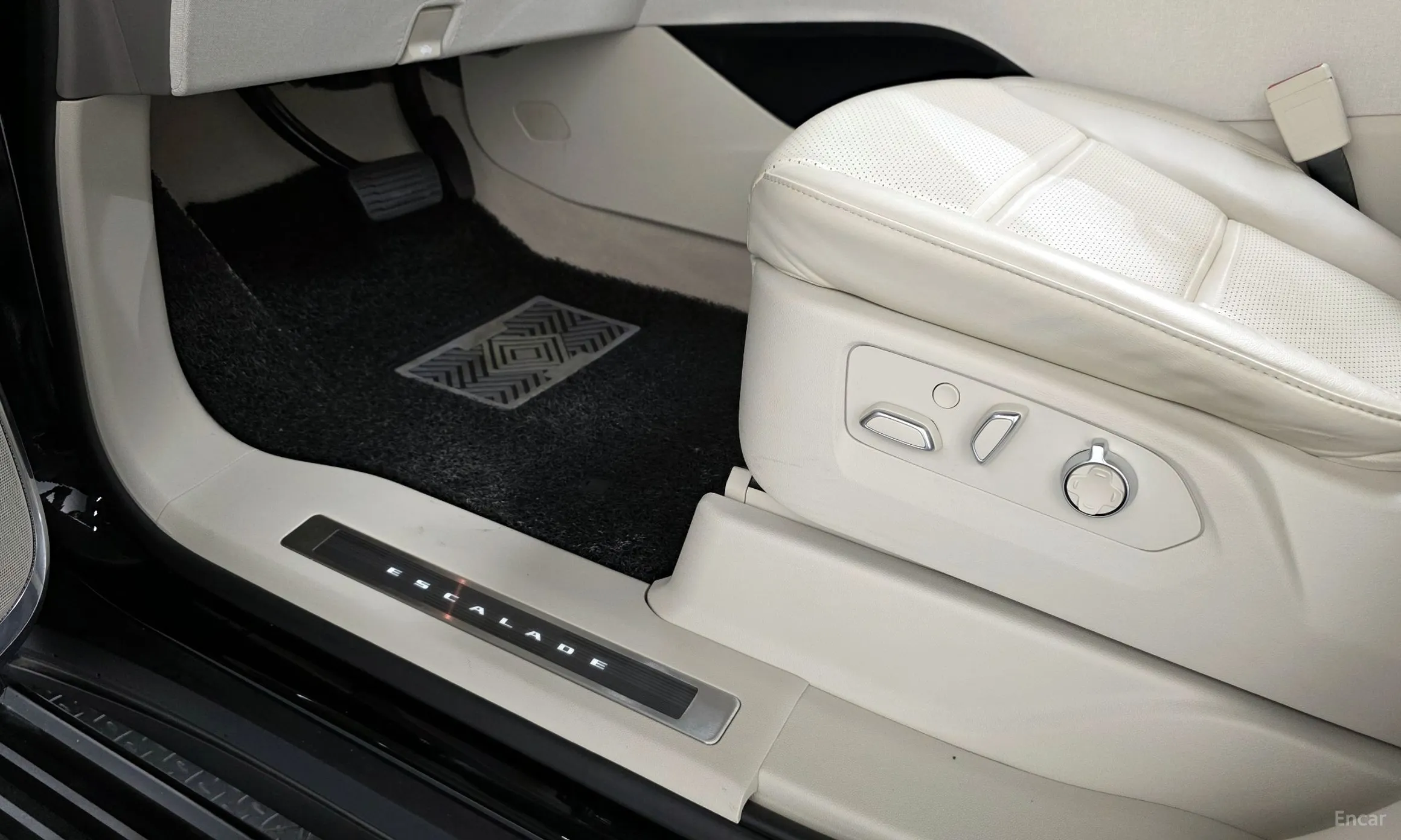 Cadillac Escalade 5th Generation превью 18