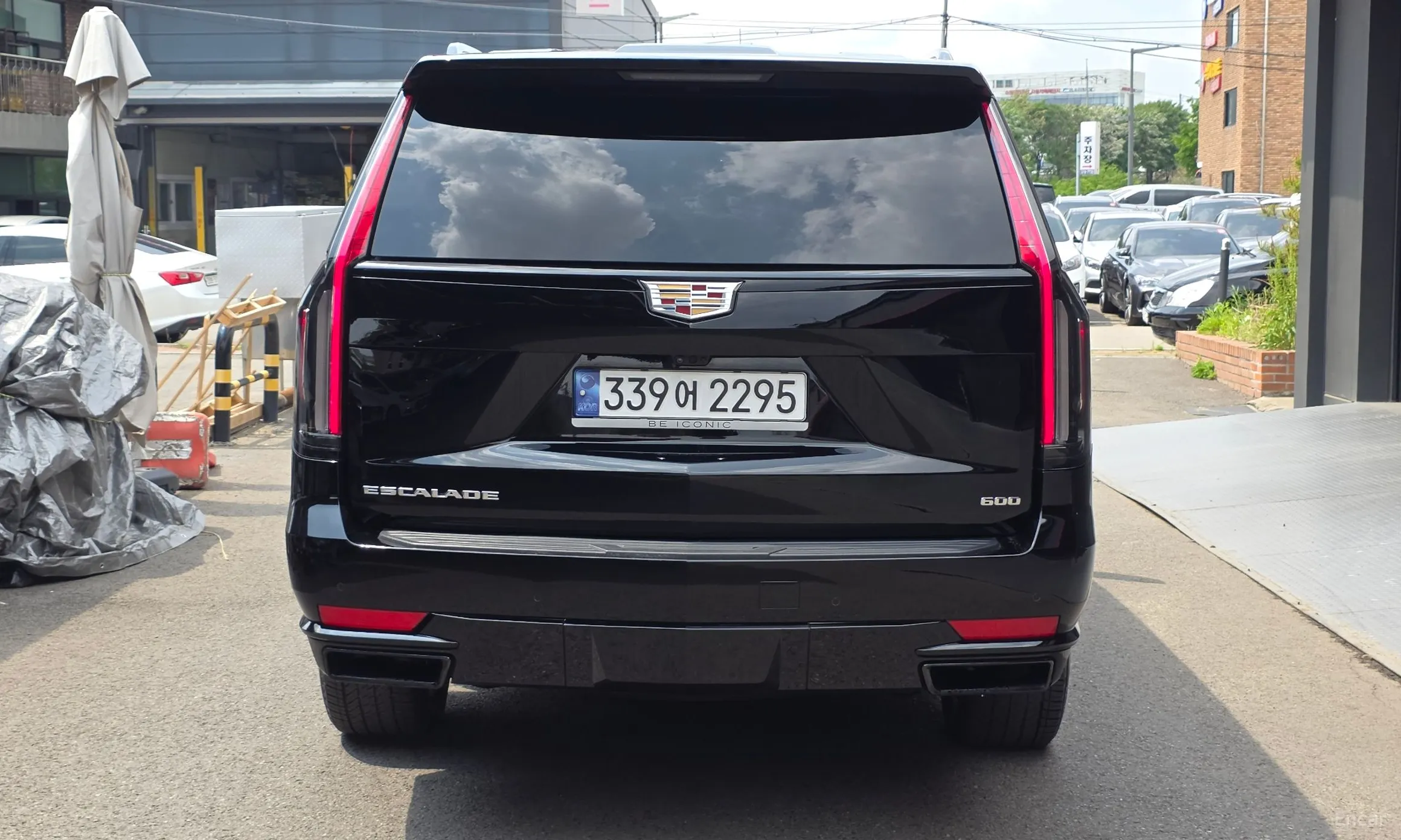 Cadillac Escalade 5th Generation превью 4