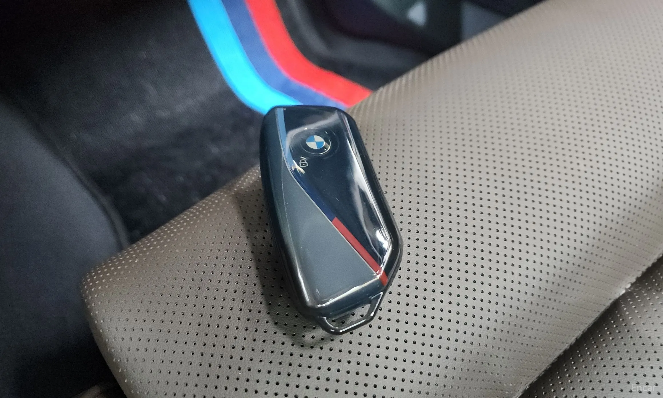 BMW 5 Series (G60) превью 15
