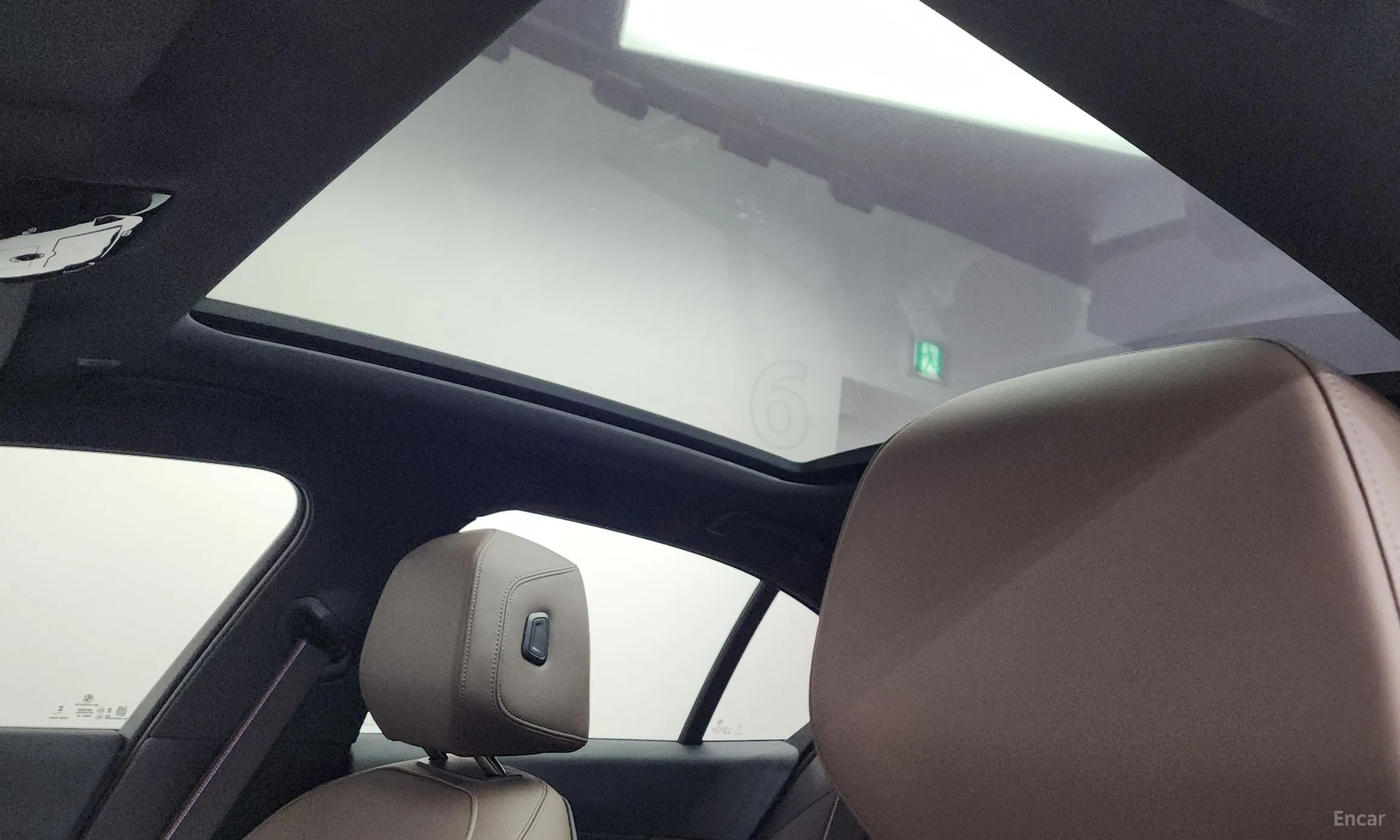 BMW 5 Series (G60) превью 18