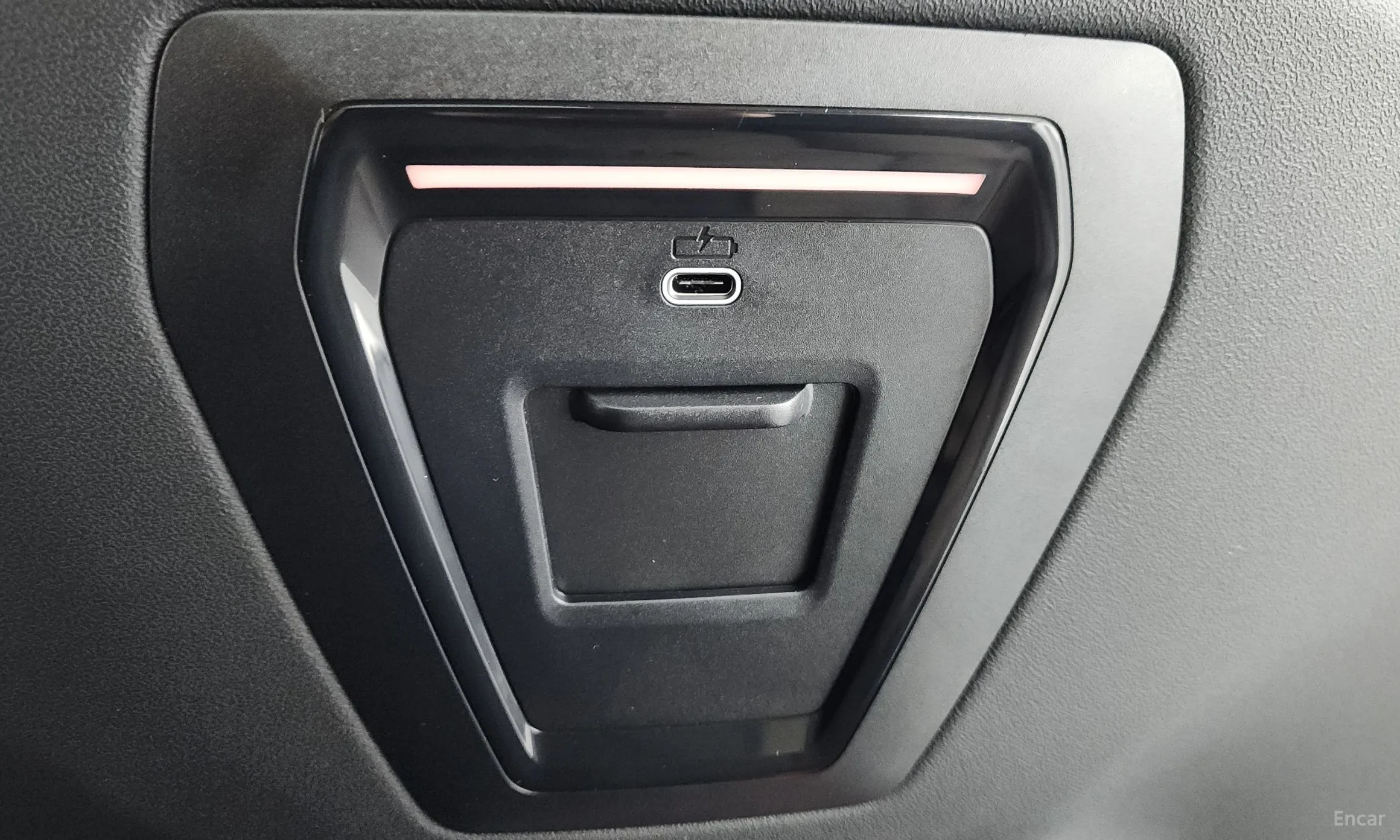 BMW 5 Series (G60) превью 20
