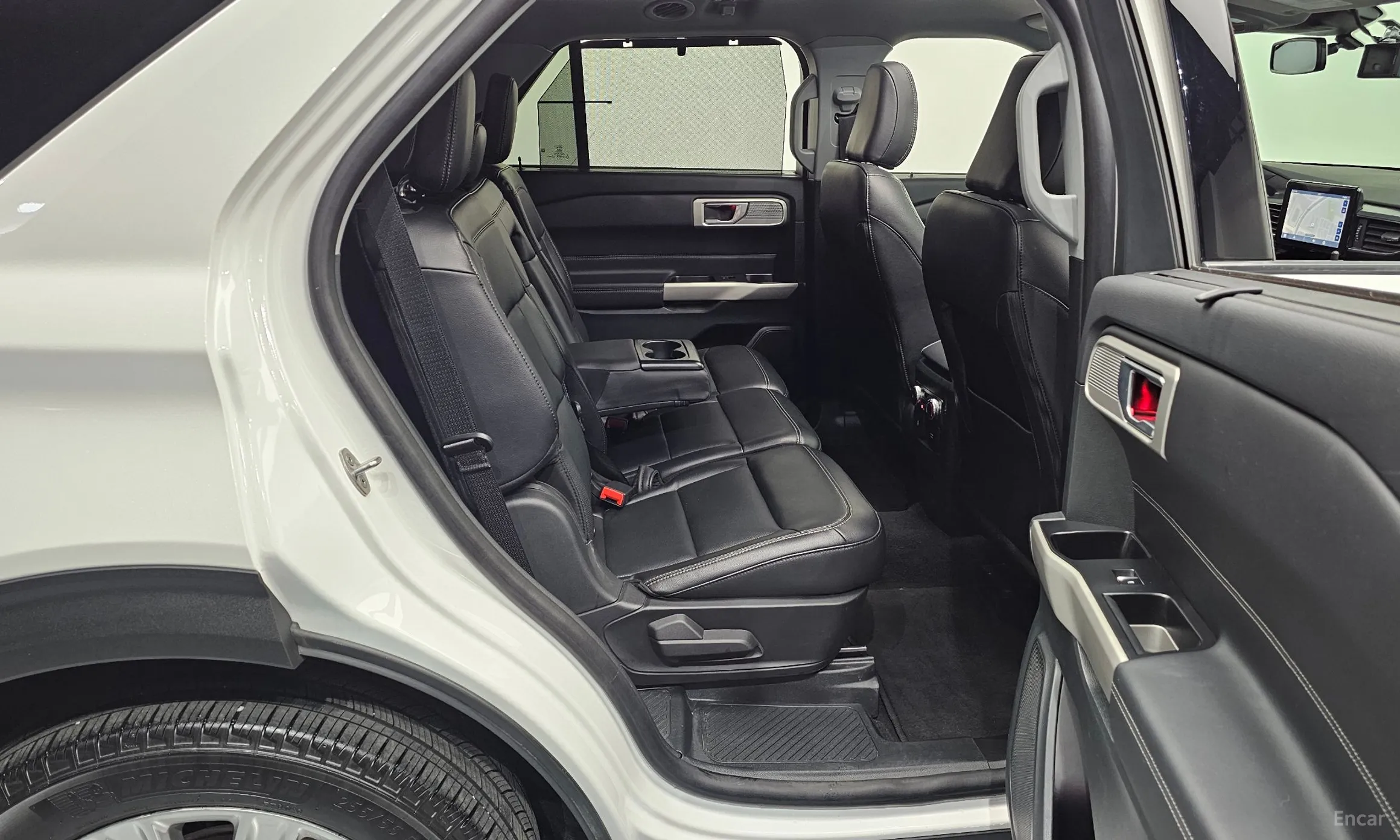 Ford Explorer 6th Generation превью 12