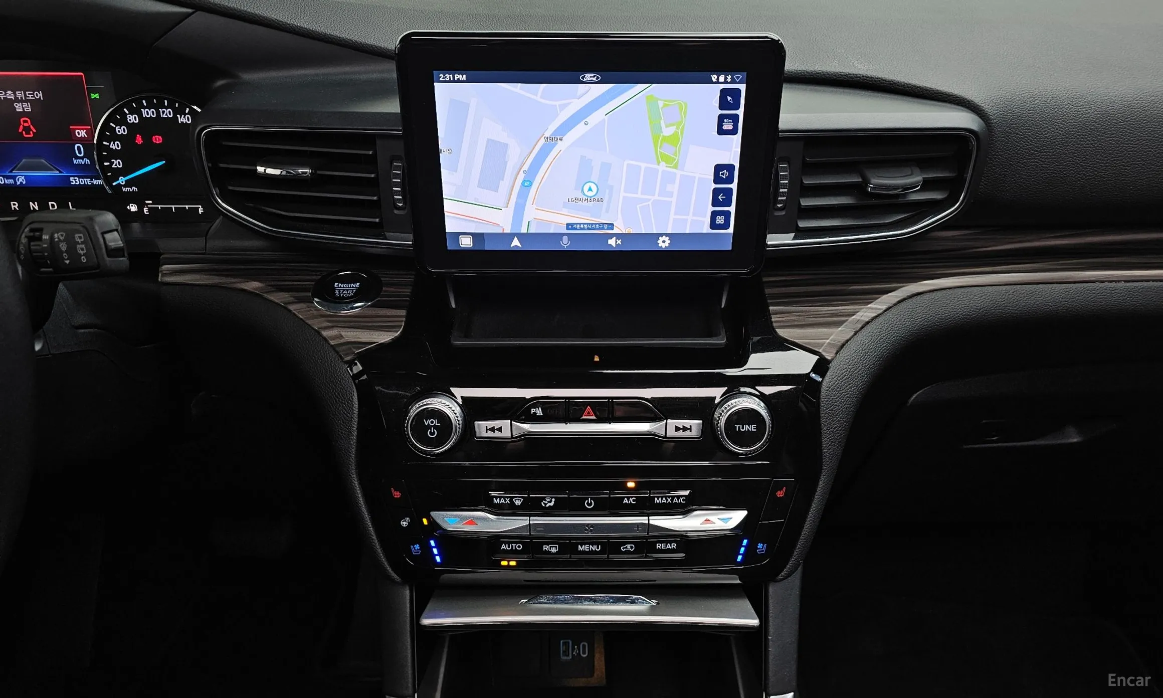 Ford Explorer 6th Generation превью 14