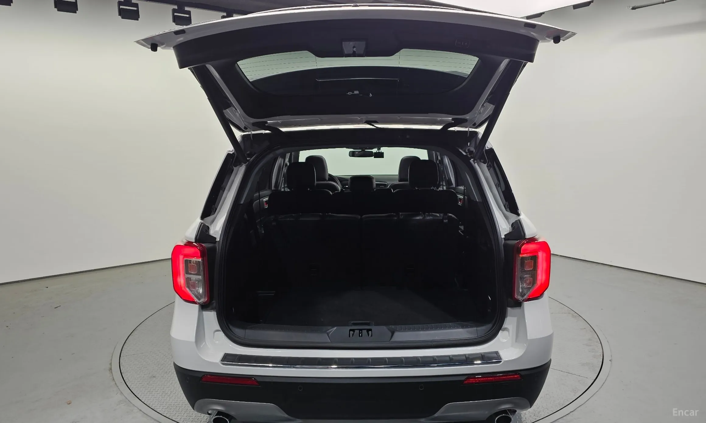 Ford Explorer 6th Generation превью 20
