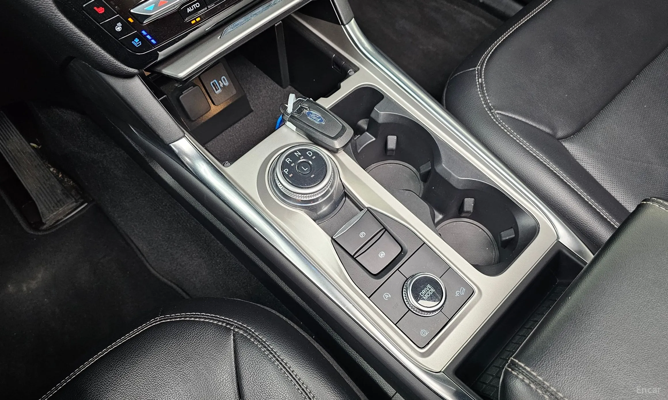 Ford Explorer 6th Generation превью 9