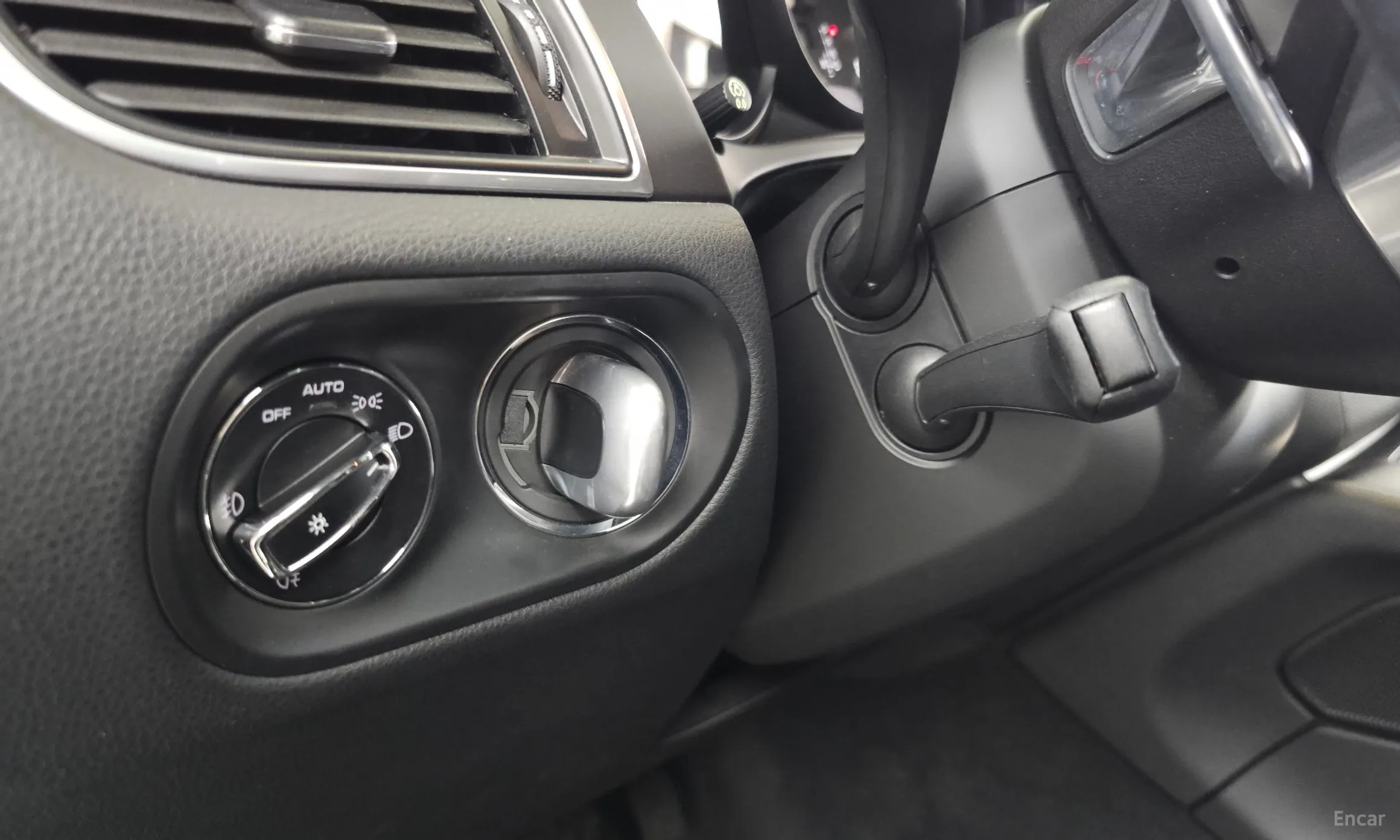 Porsche Macan превью 16