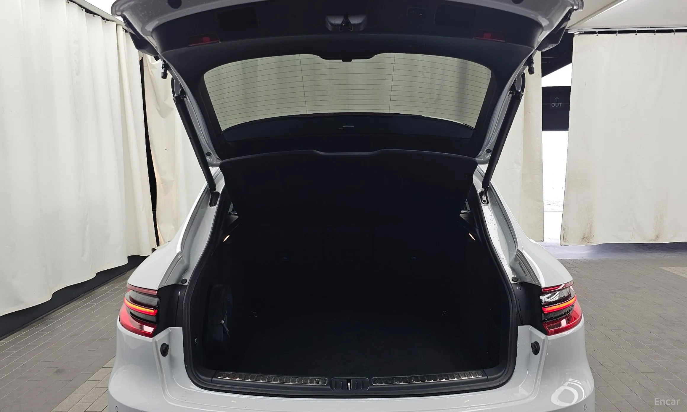 Porsche Macan превью 20