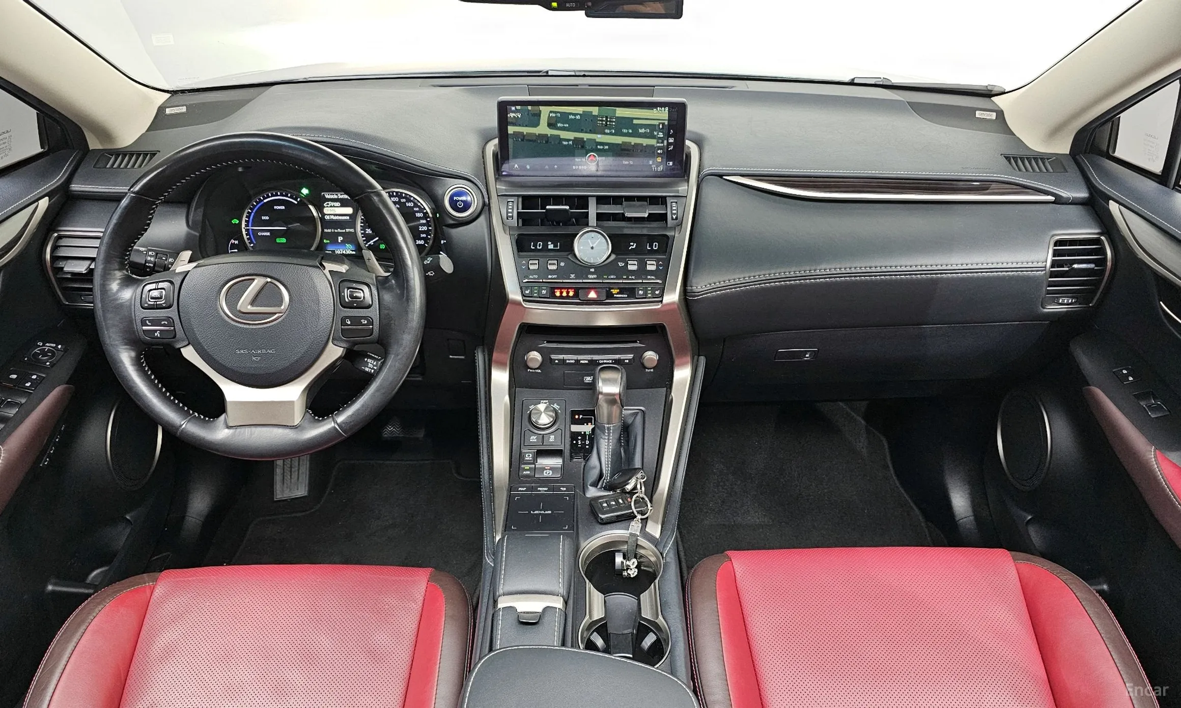 Lexus NX300h превью 7