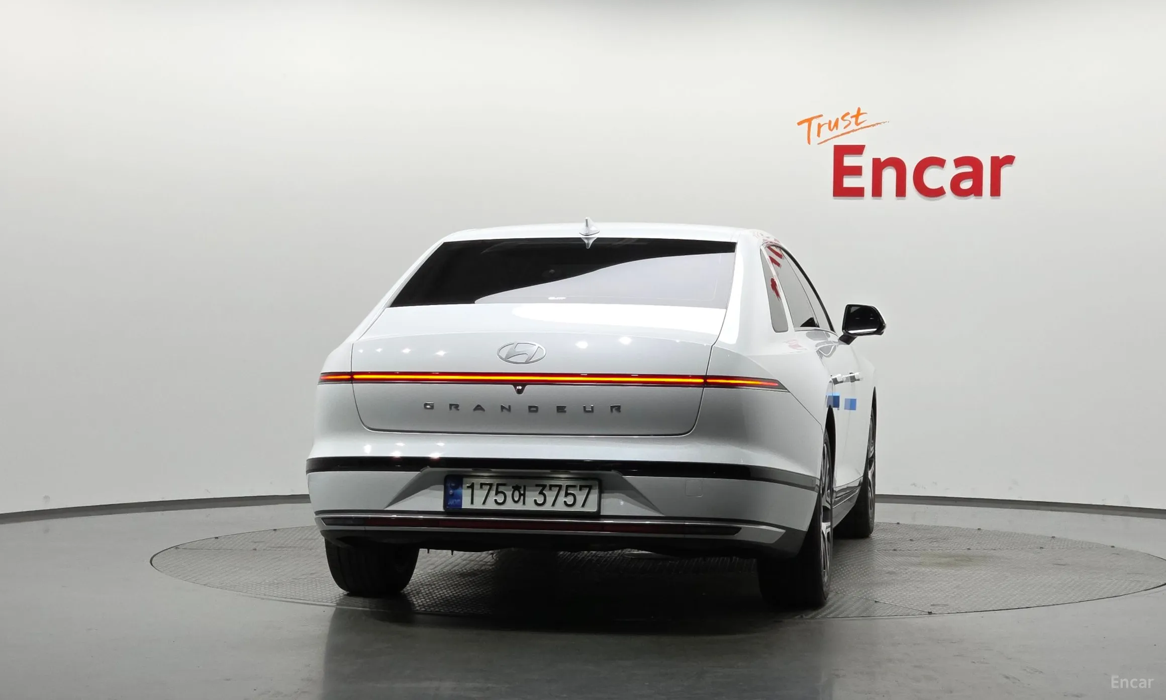 Hyundai Grandeur Hybrid (GN7) превью 4