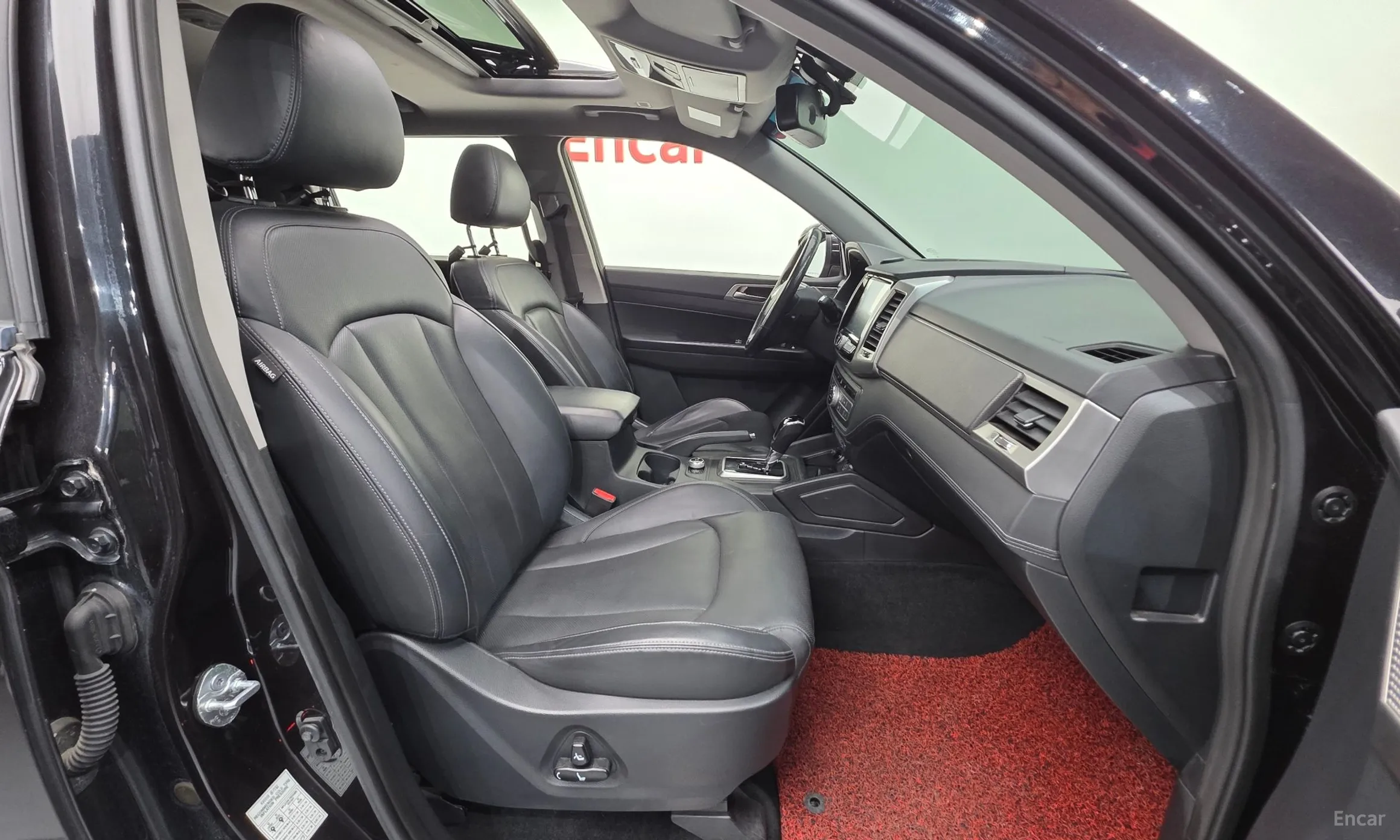 KG Mobility (SsangYong) Rexton Sports превью 10