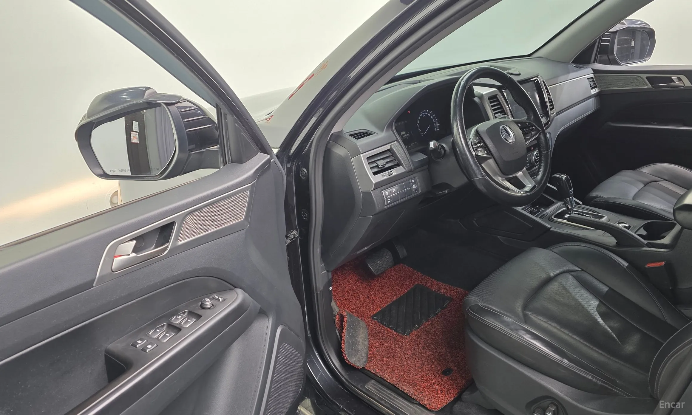 KG Mobility (SsangYong) Rexton Sports превью 12