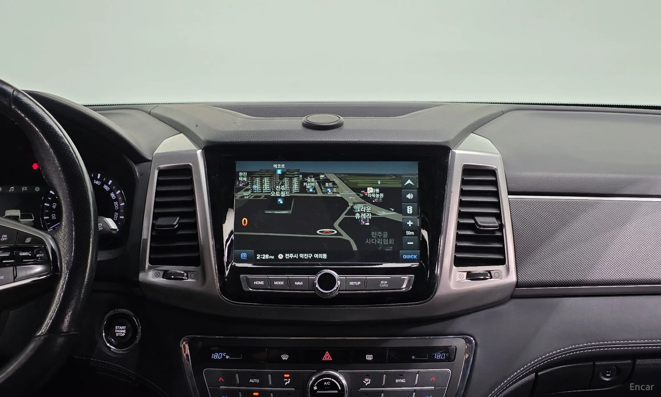 KG Mobility (SsangYong) Rexton Sports превью 16