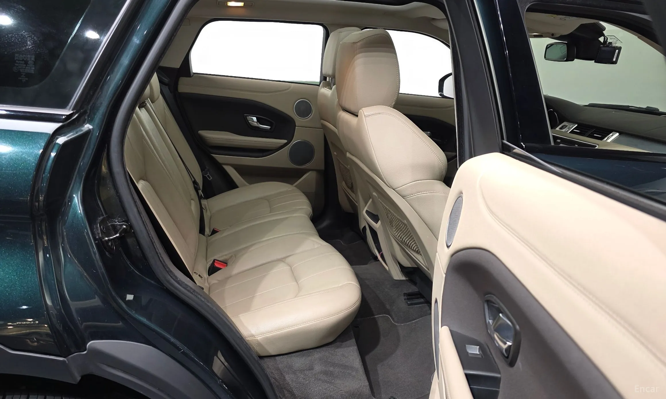Land Rover Range Rover Evoque превью 12