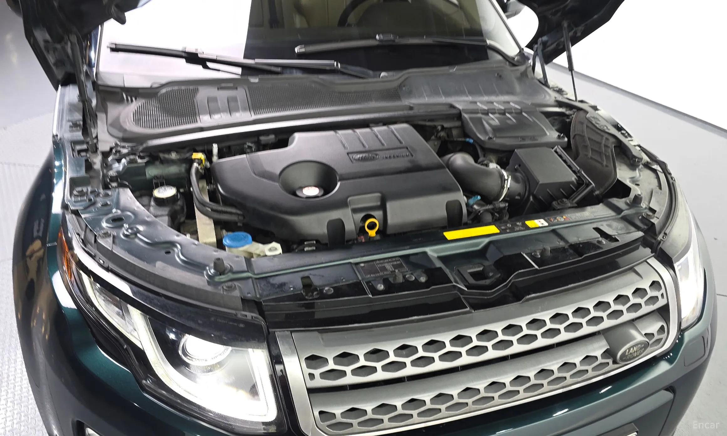 Land Rover Range Rover Evoque превью 6
