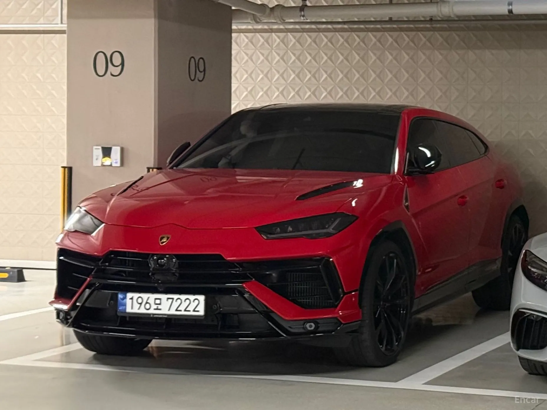 Lamborghini Urus превью 17