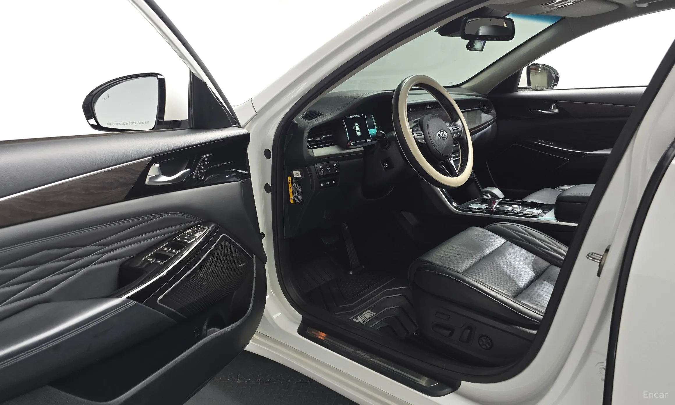 Kia K7 Premier Hybrid превью 10