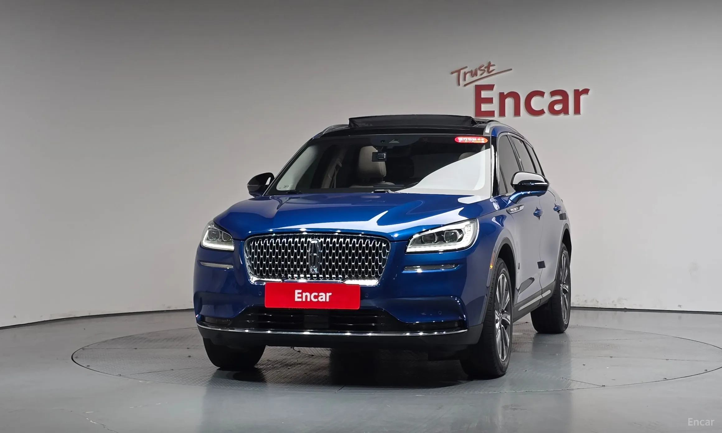 Lincoln Corsair превью 3