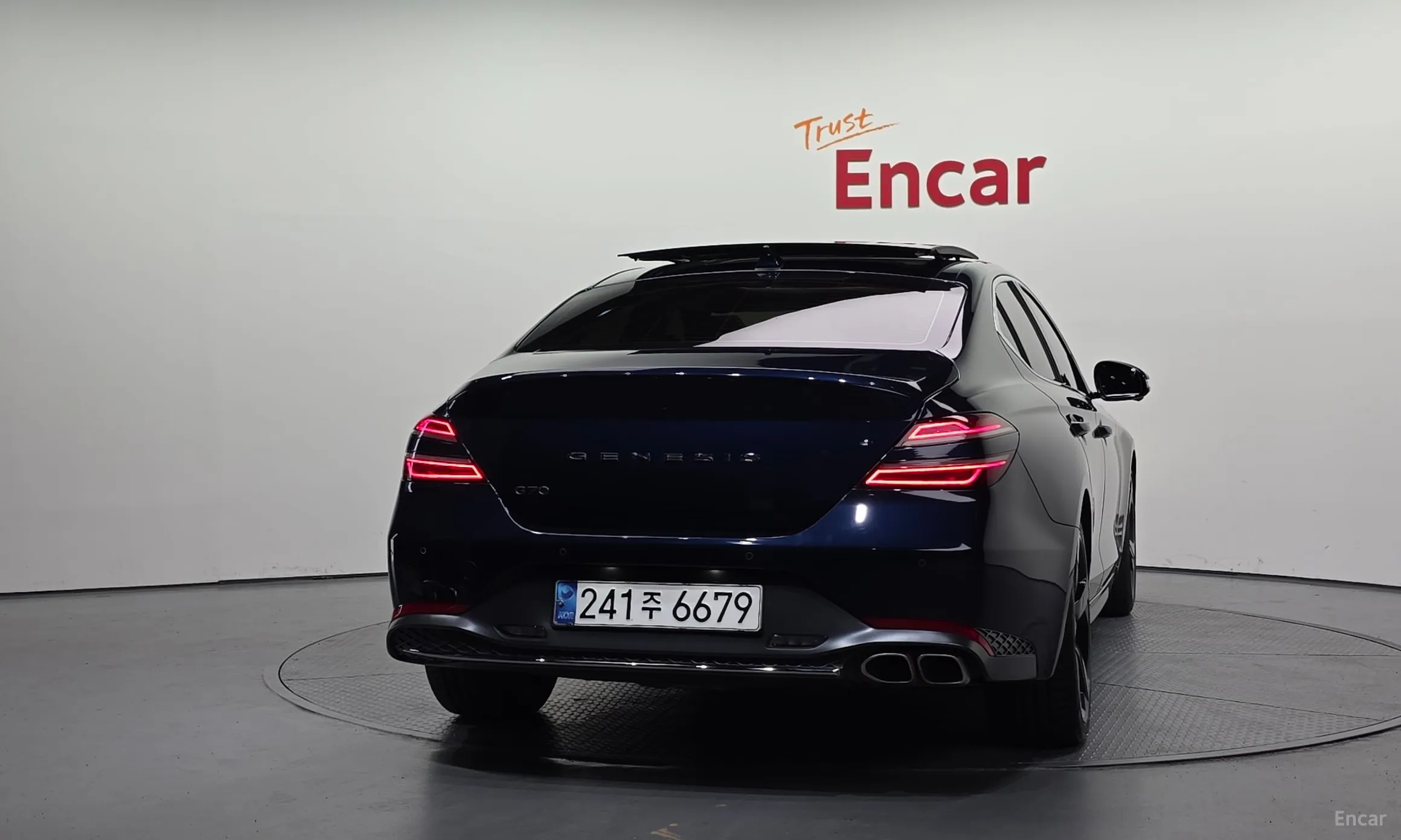 Genesis G70 превью 4