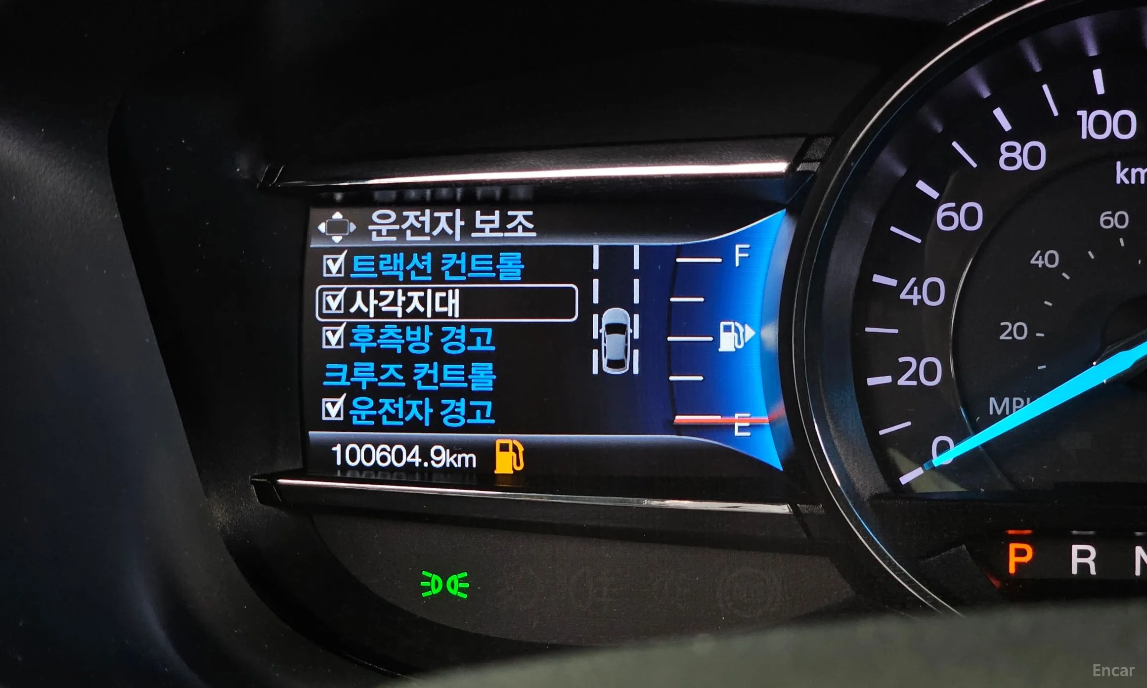 Ford Explorer превью 16