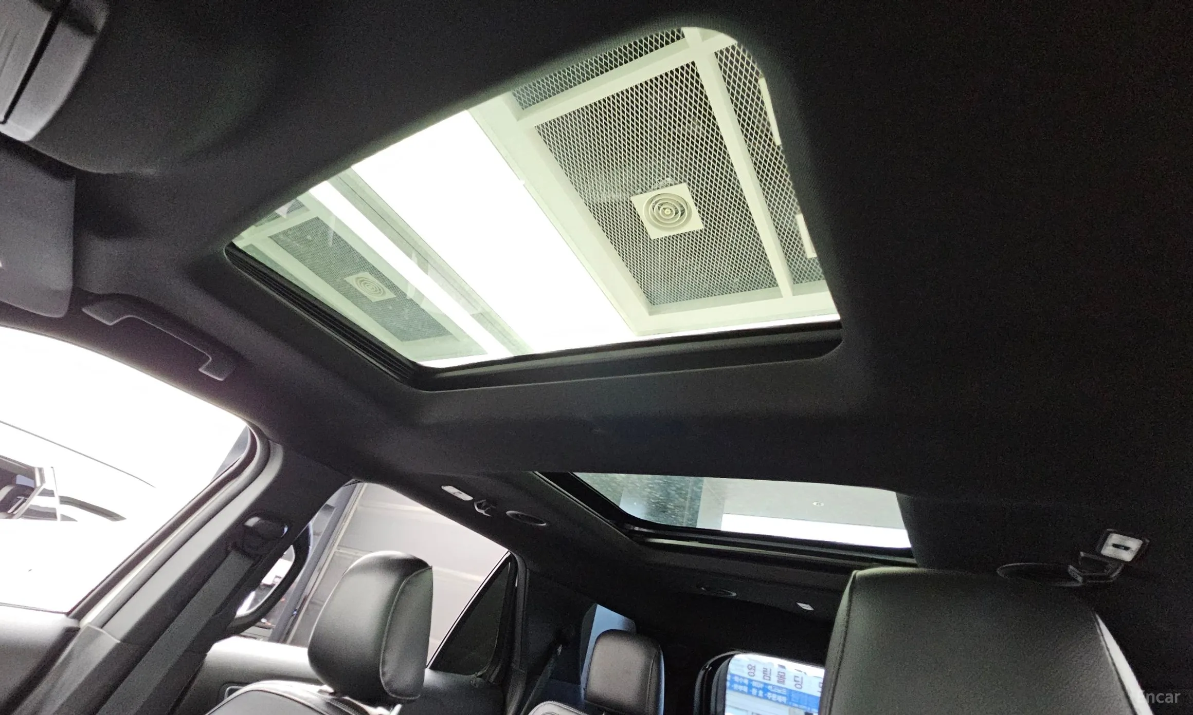 Ford Explorer превью 18