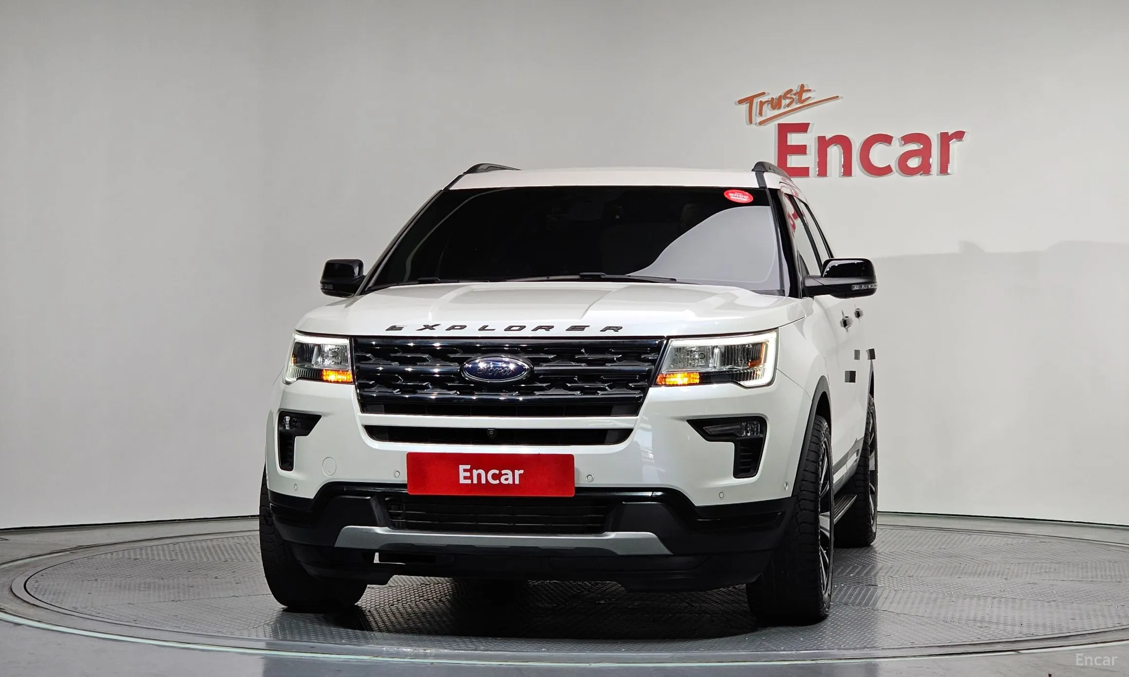 Ford Explorer превью 3