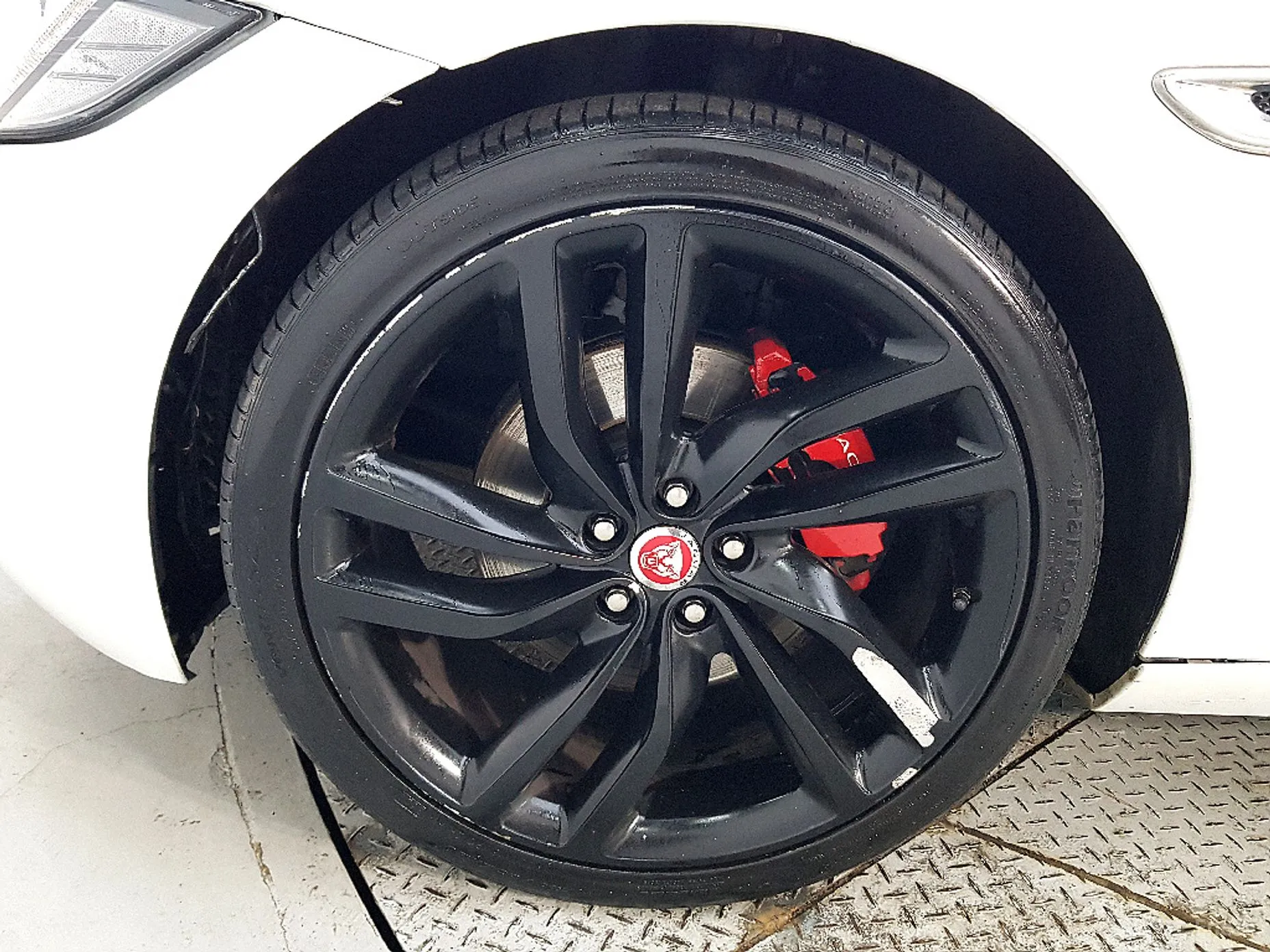Jaguar XF (x260) превью 5