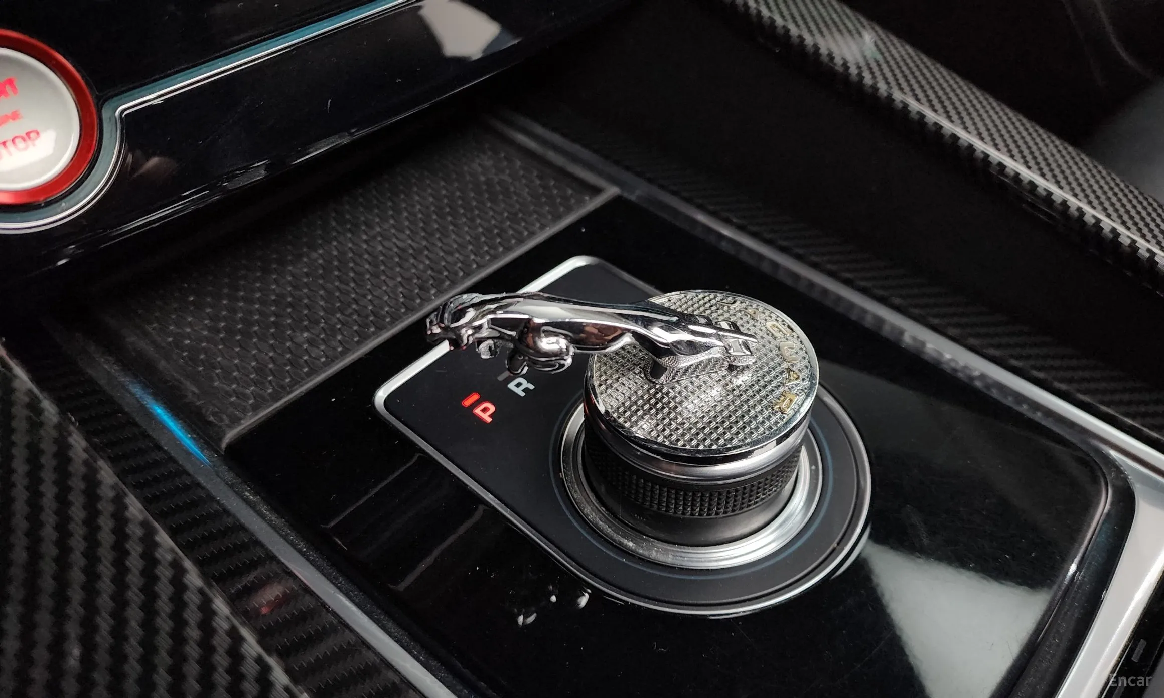 Jaguar F-PACE превью 16