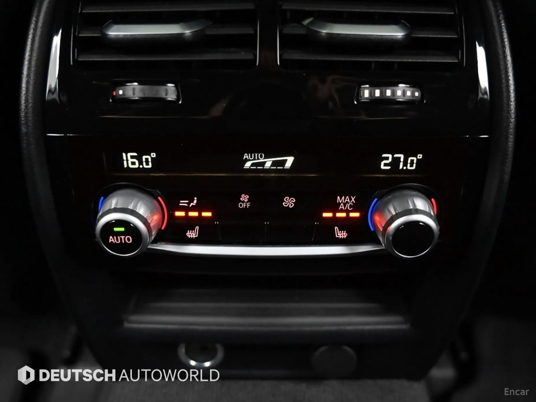 BMW 5 Series (G30) превью 16