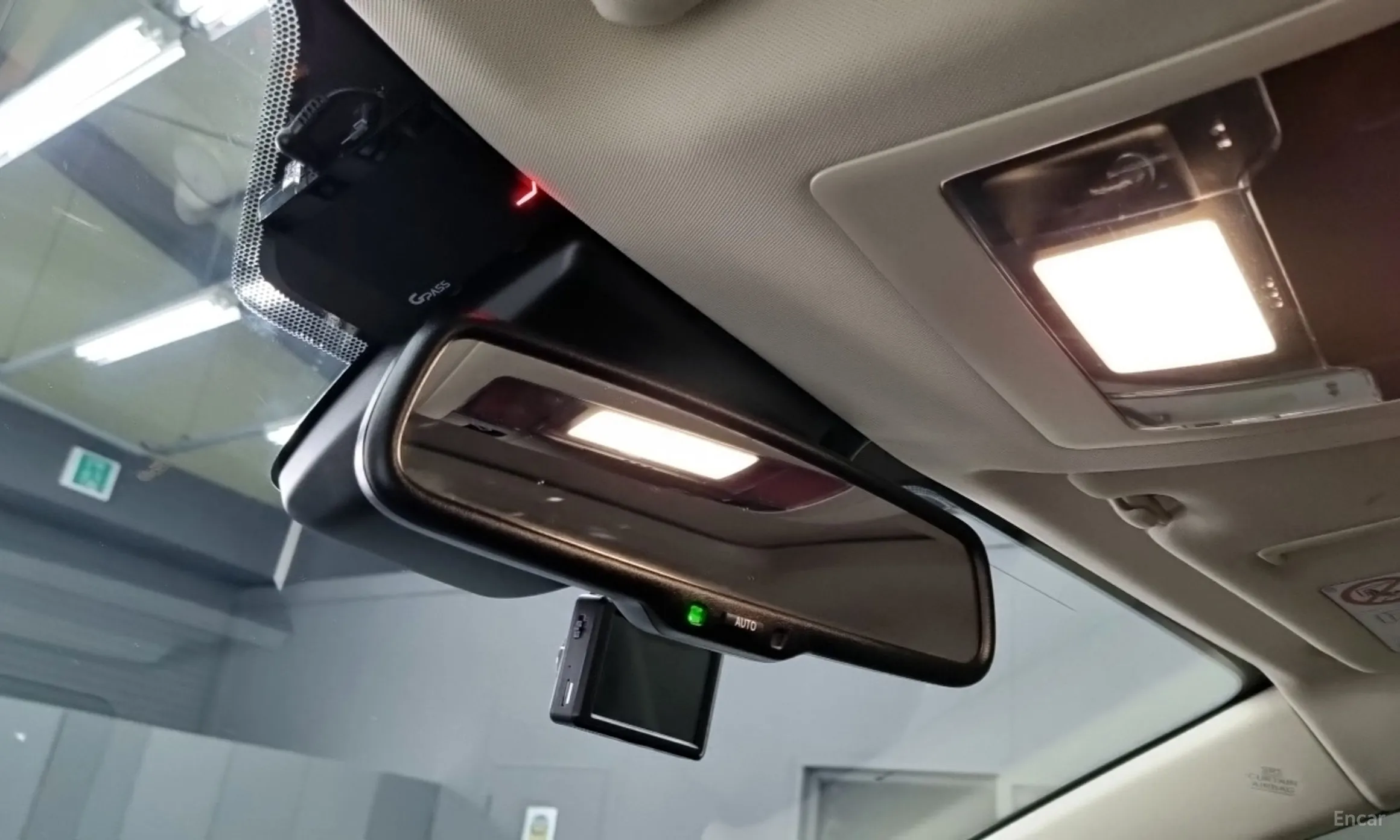 Lexus NX300h превью 16