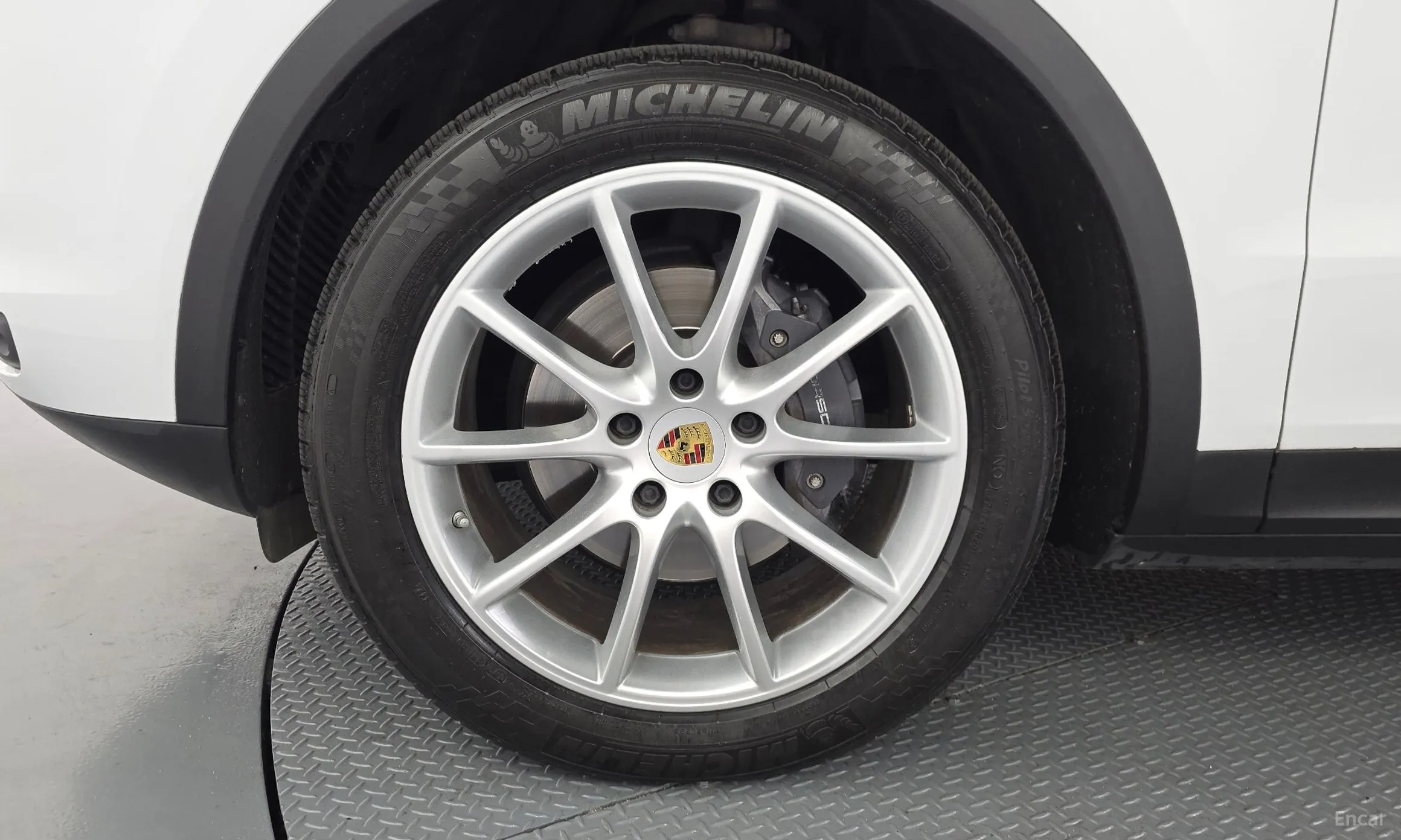 Porsche Cayenne (PO536) превью 5