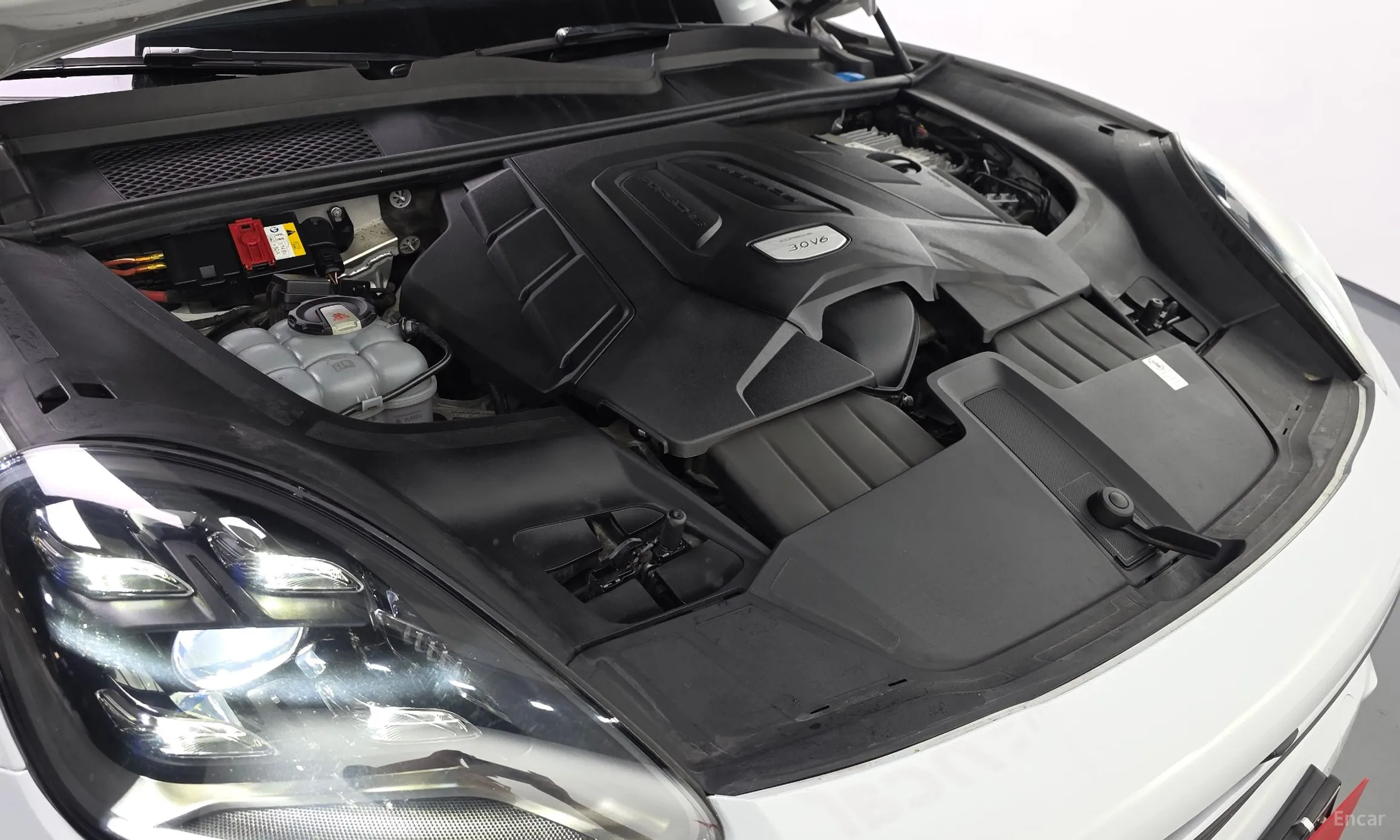 Porsche Cayenne (PO536) превью 6